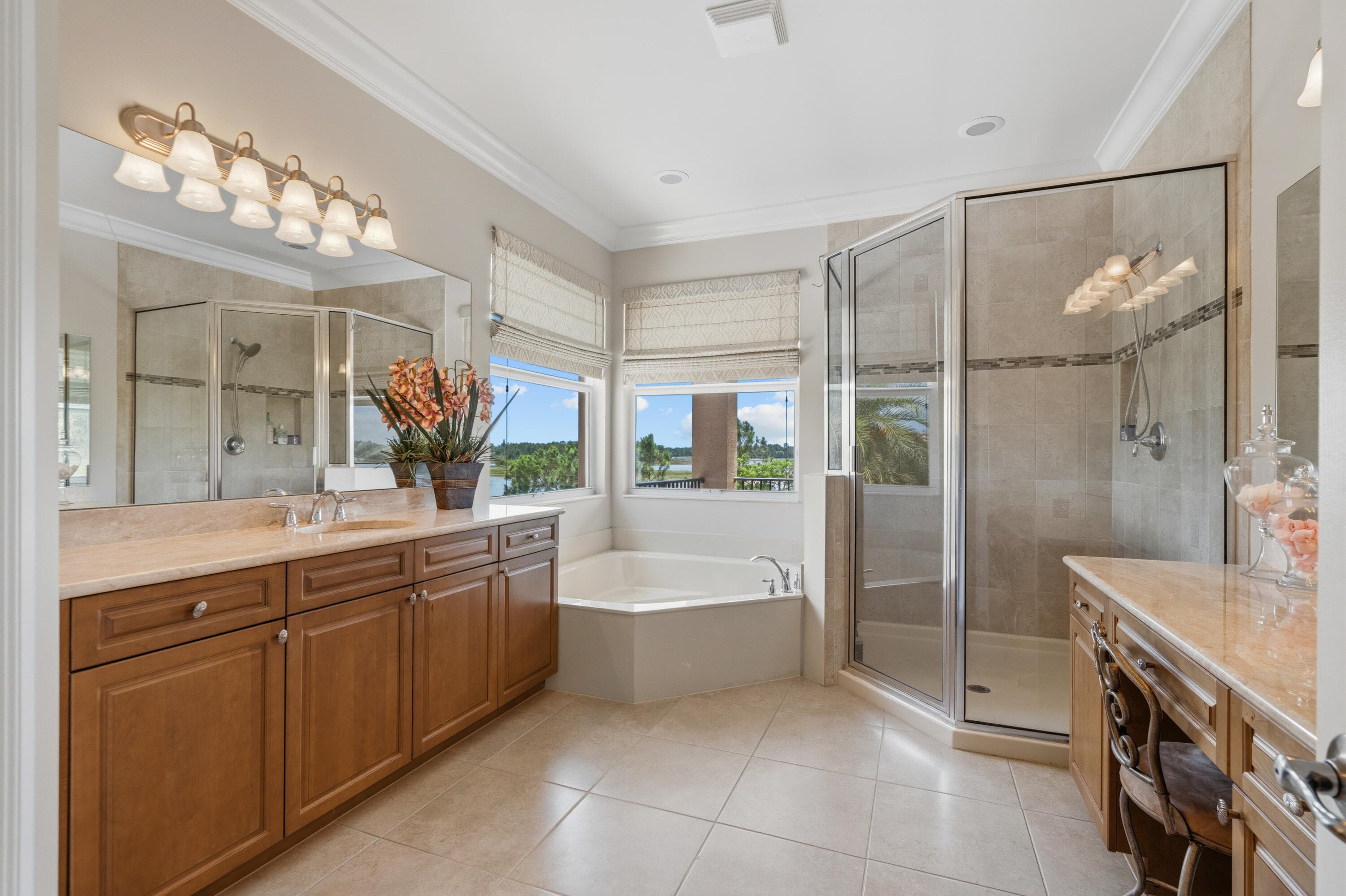 7727 Maywood Crest Drive, Palm Beach Gardens, FL 33412 — photo 37 of 63