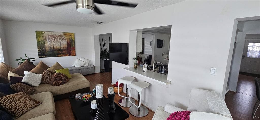 7000 NW 11th Street, Margate, FL 33063 — photo 5 of 11