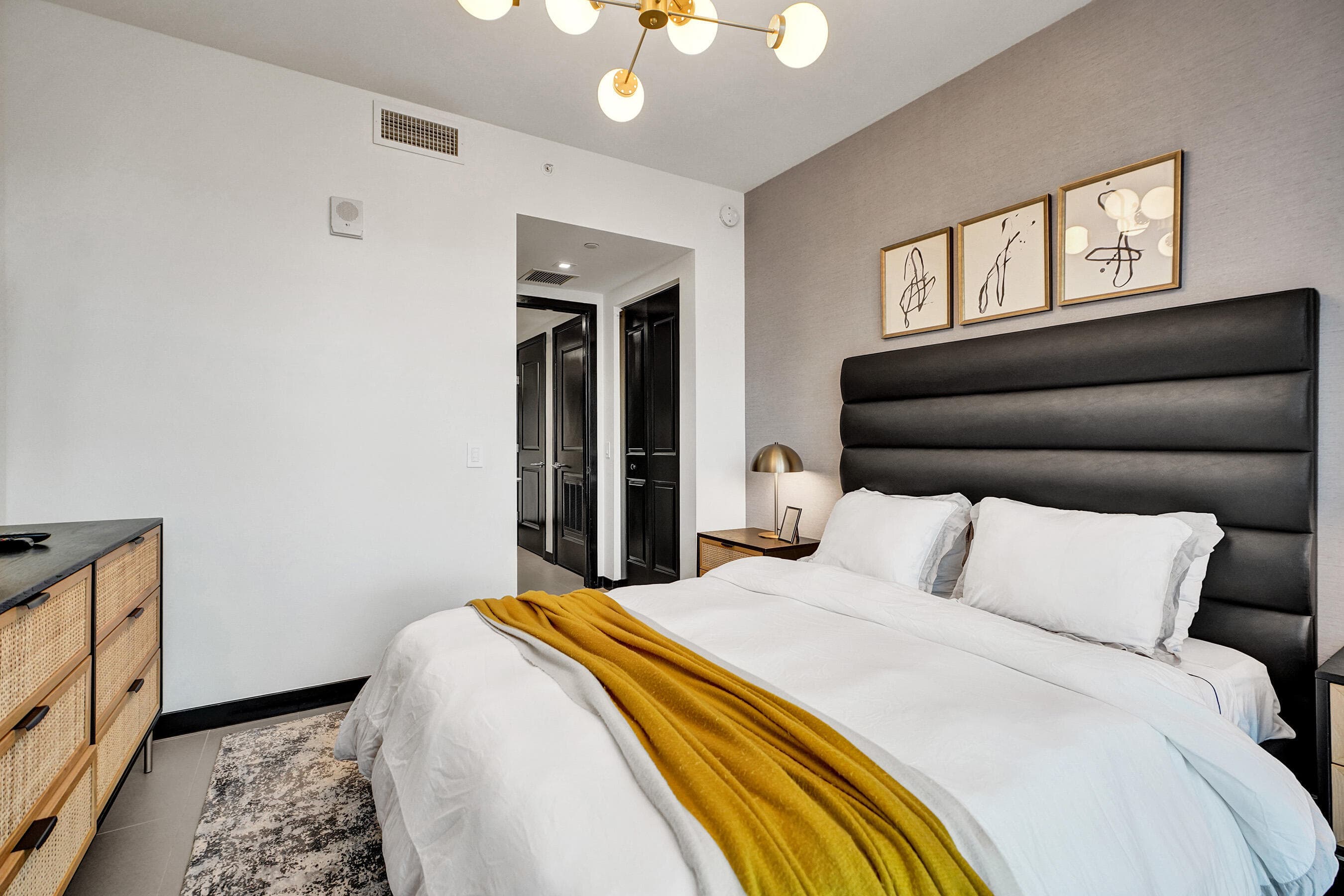 1600 NE 1st Avenue 3420, Miami, FL 33132 — photo 9 of 17