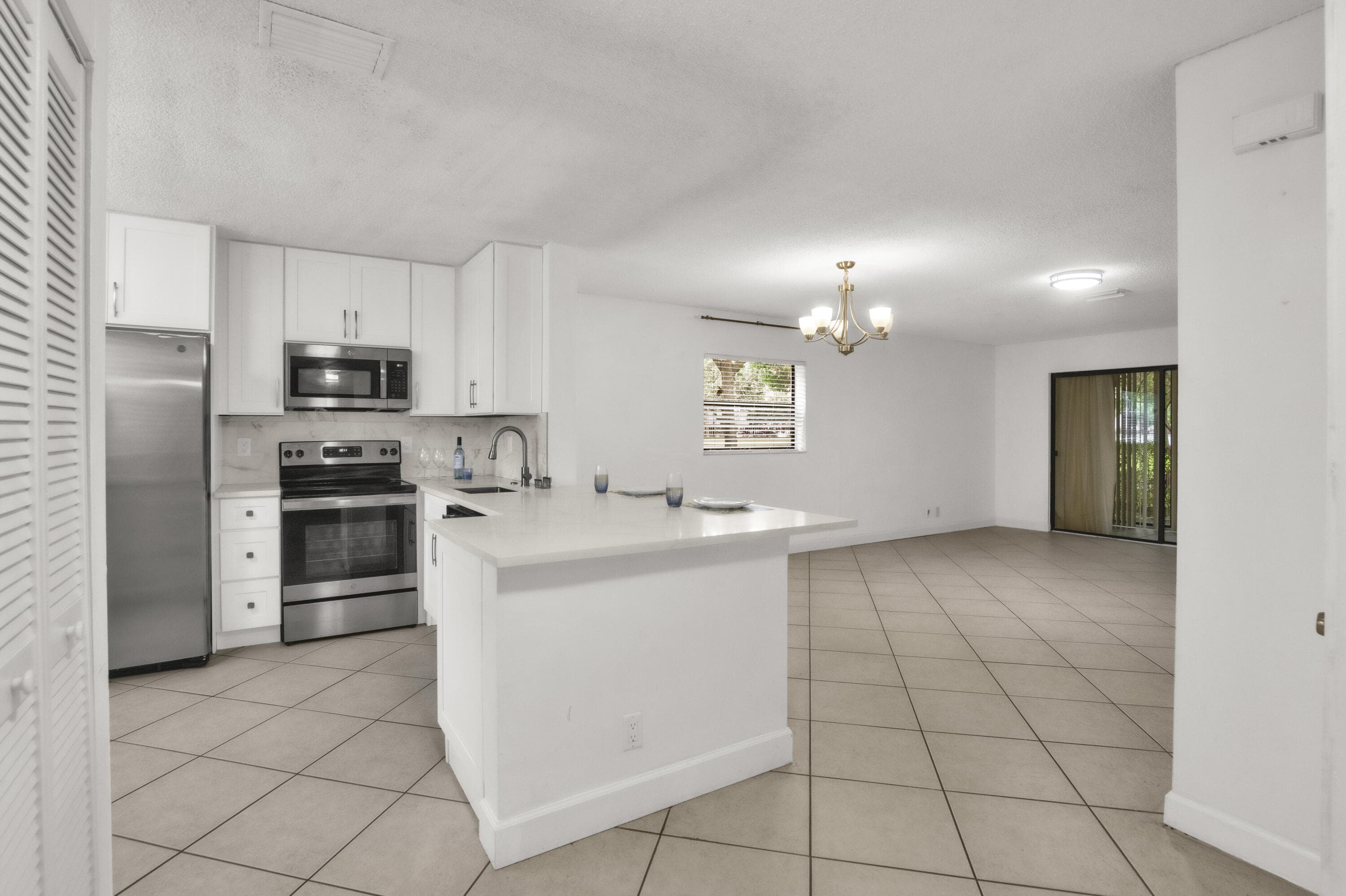 2112 NW 45th Avenue, Coconut Creek, FL 33066 — photo 2 of 13