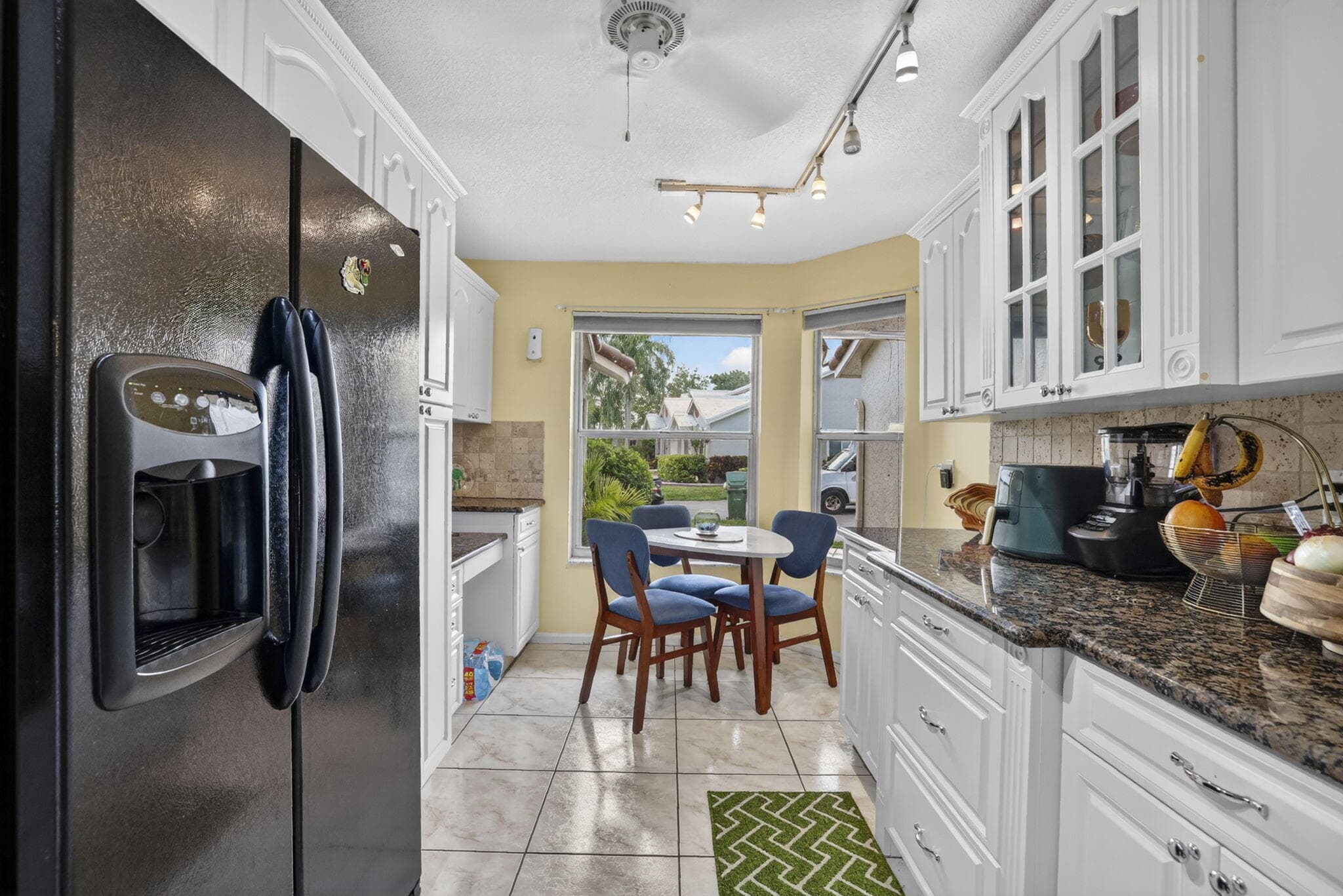 7426 Pinewalk Drive S 19-4, Margate, FL 33063 — photo 3 of 46