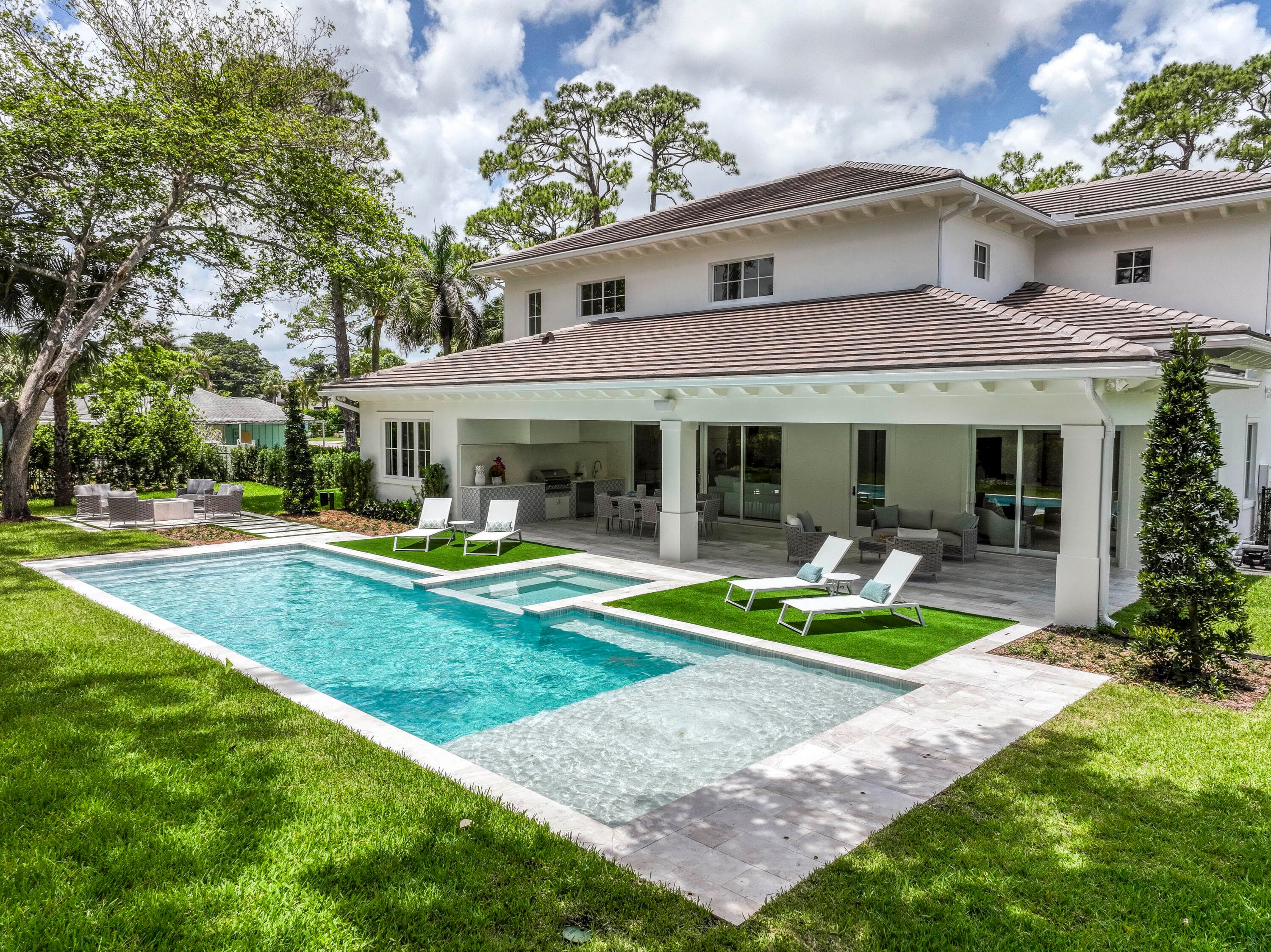 5528 Hibiscus Road, Jupiter, FL 33458 — photo 3 of 98