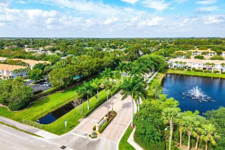 114 E Astor Circle E, Delray Beach, FL 33484 — photo 23 of 24