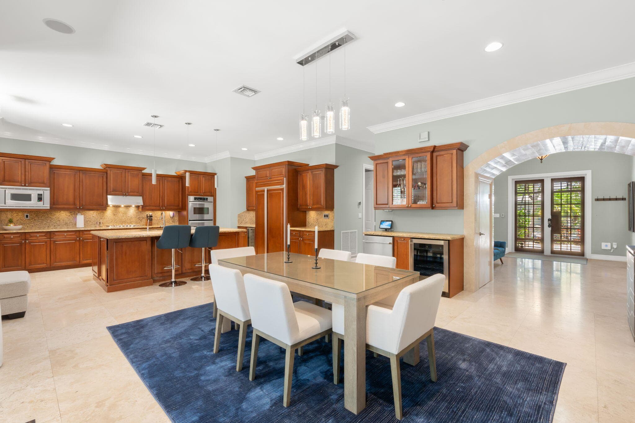 633 NE 20th Street, Wilton Manors, FL 33305 — photo 19 of 63