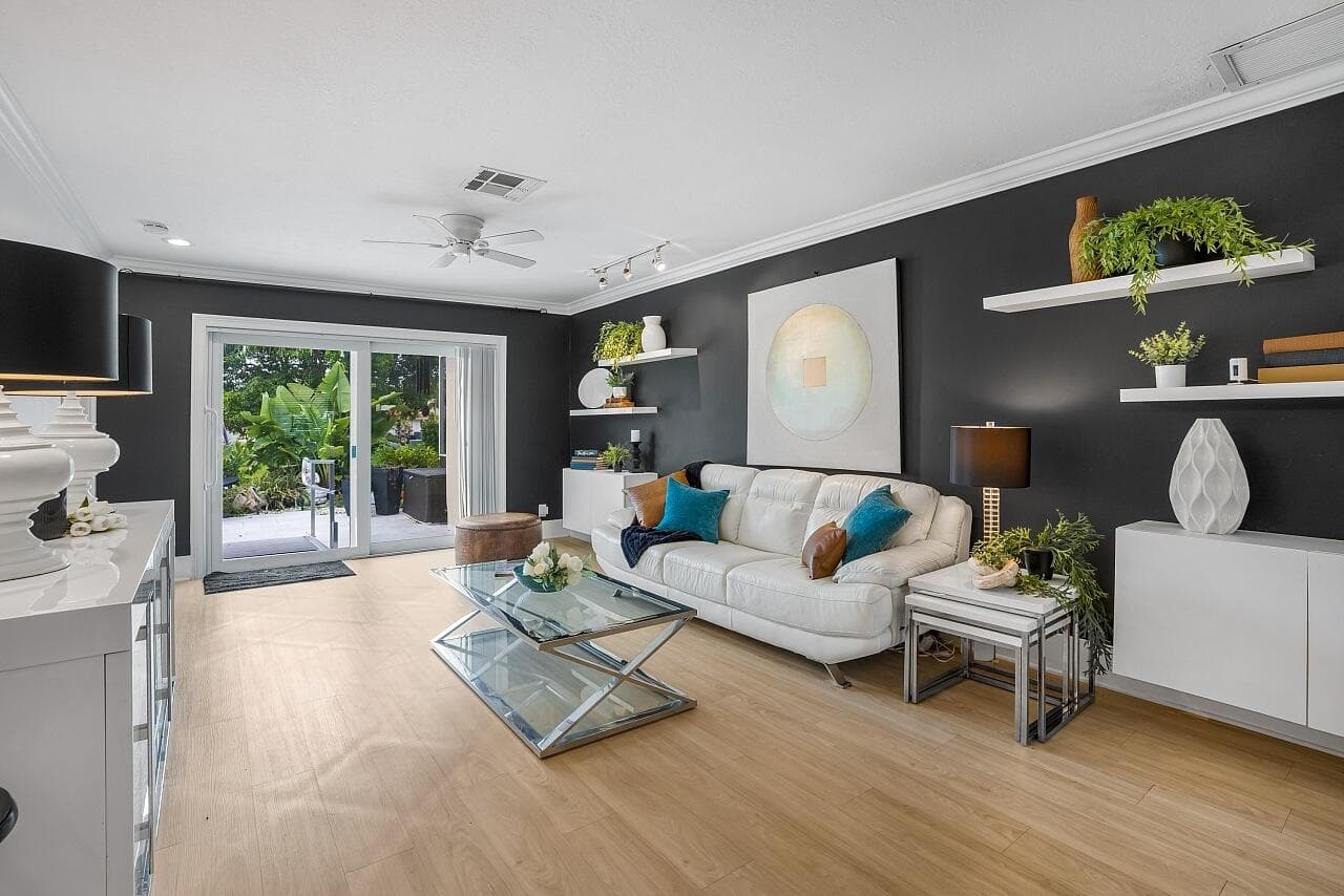 8900 Warwick Drive, Boca Raton, FL 33433 — photo 10 of 47