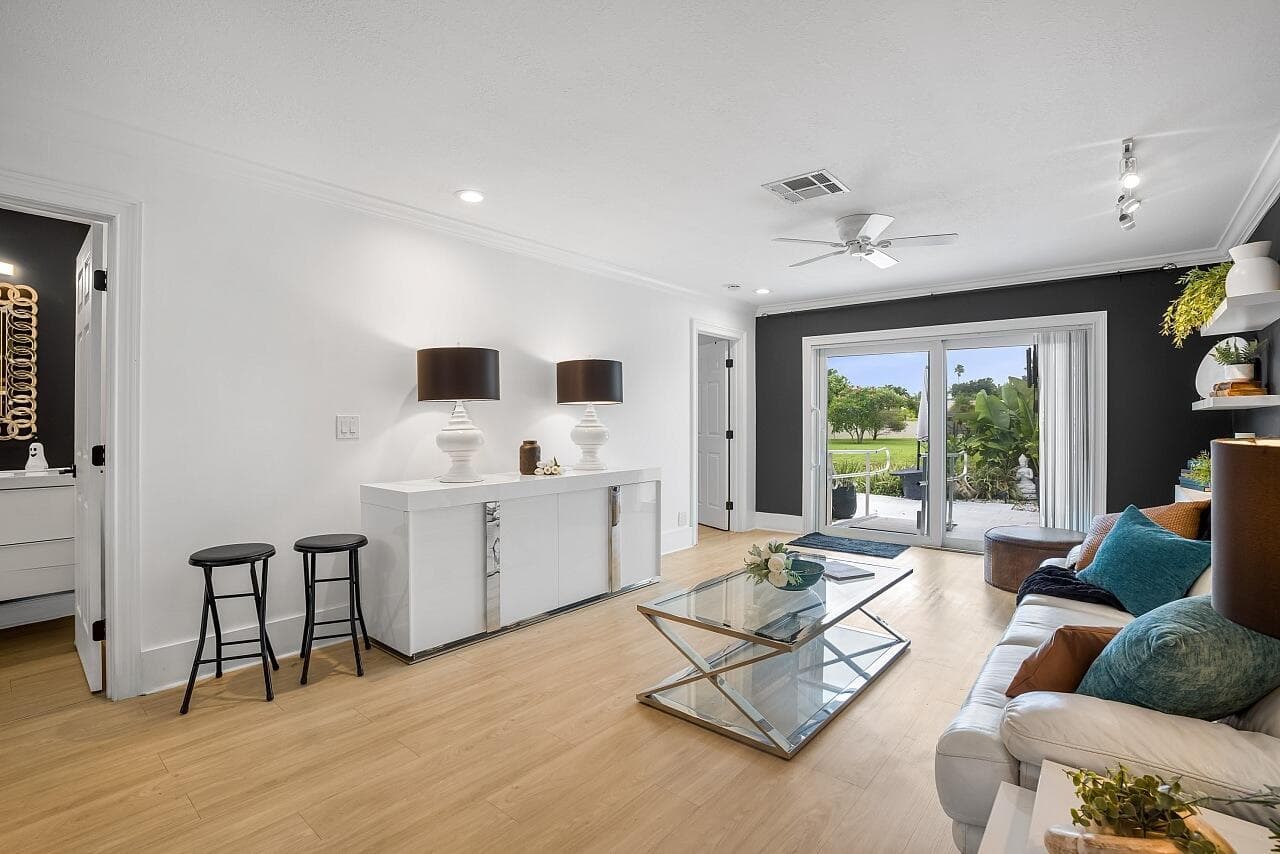 8900 Warwick Drive, Boca Raton, FL 33433 — photo 11 of 47