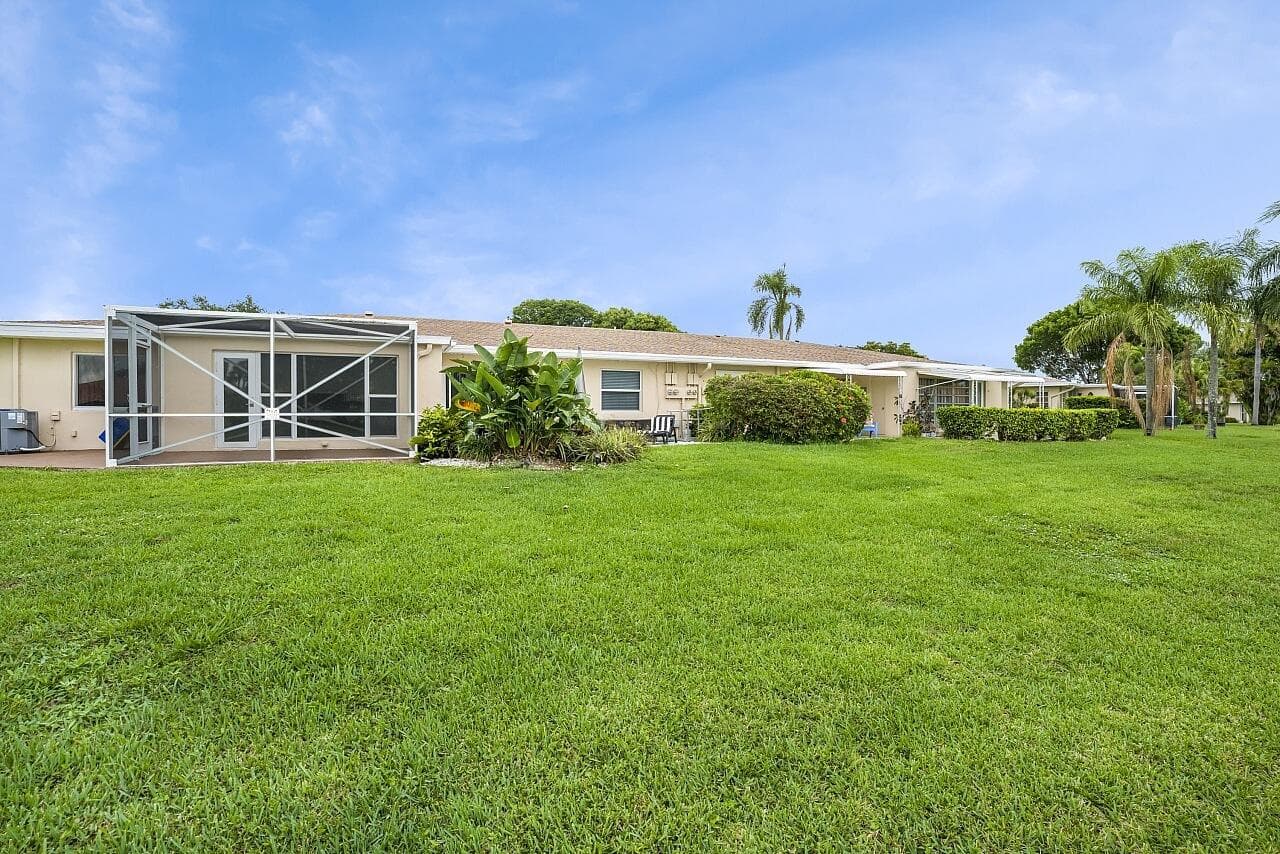 8900 Warwick Drive, Boca Raton, FL 33433 — photo 29 of 47