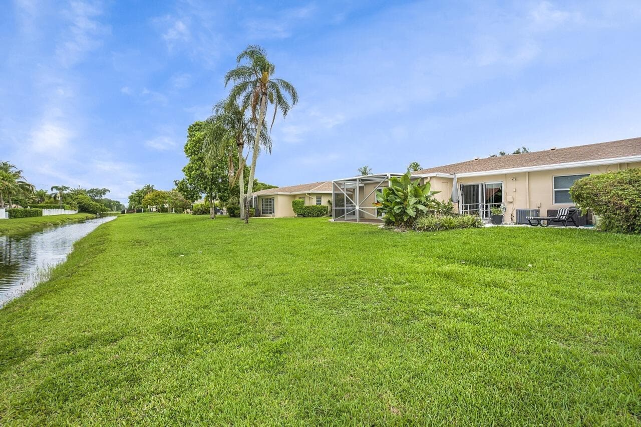 8900 Warwick Drive, Boca Raton, FL 33433 — photo 30 of 47