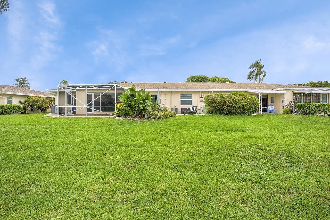 8900 Warwick Drive, Boca Raton, FL 33433 — photo 31 of 47
