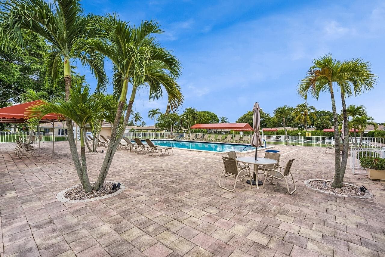 8900 Warwick Drive, Boca Raton, FL 33433 — photo 39 of 47