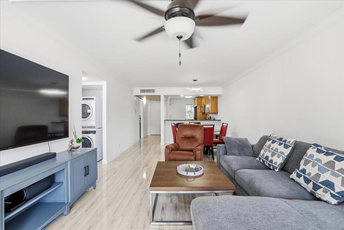 16 Royal Palm Way 205, Boca Raton, FL 33432 — photo 13 of 49