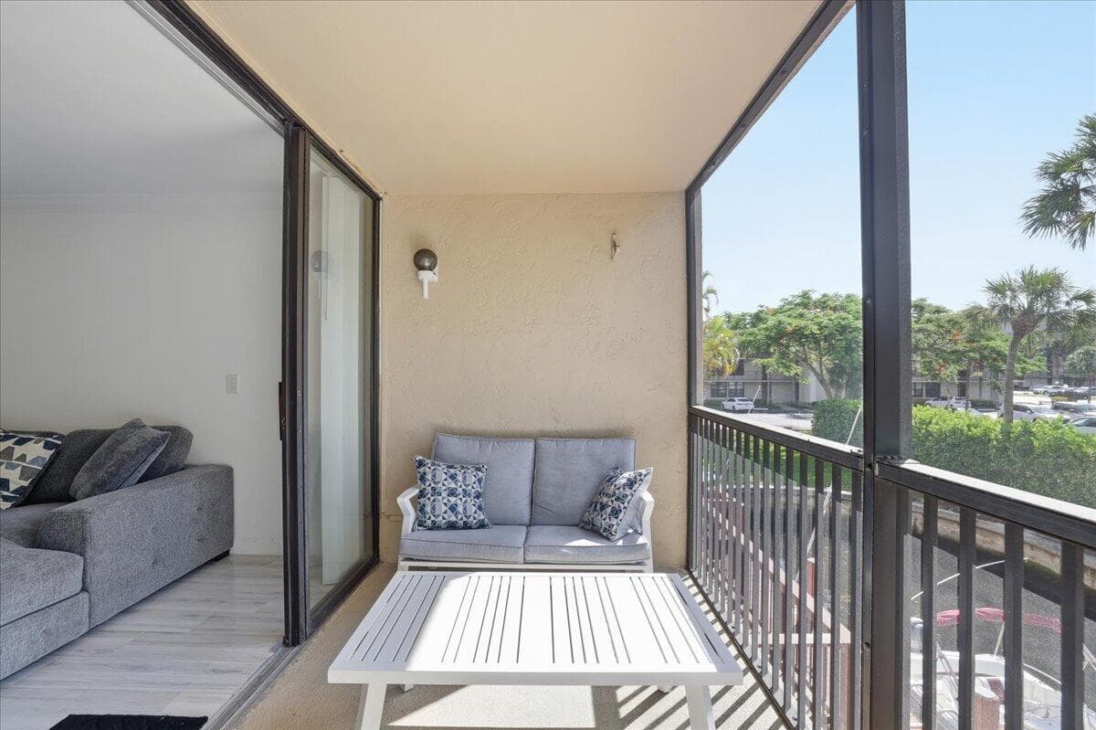 16 Royal Palm Way 205, Boca Raton, FL 33432 — photo