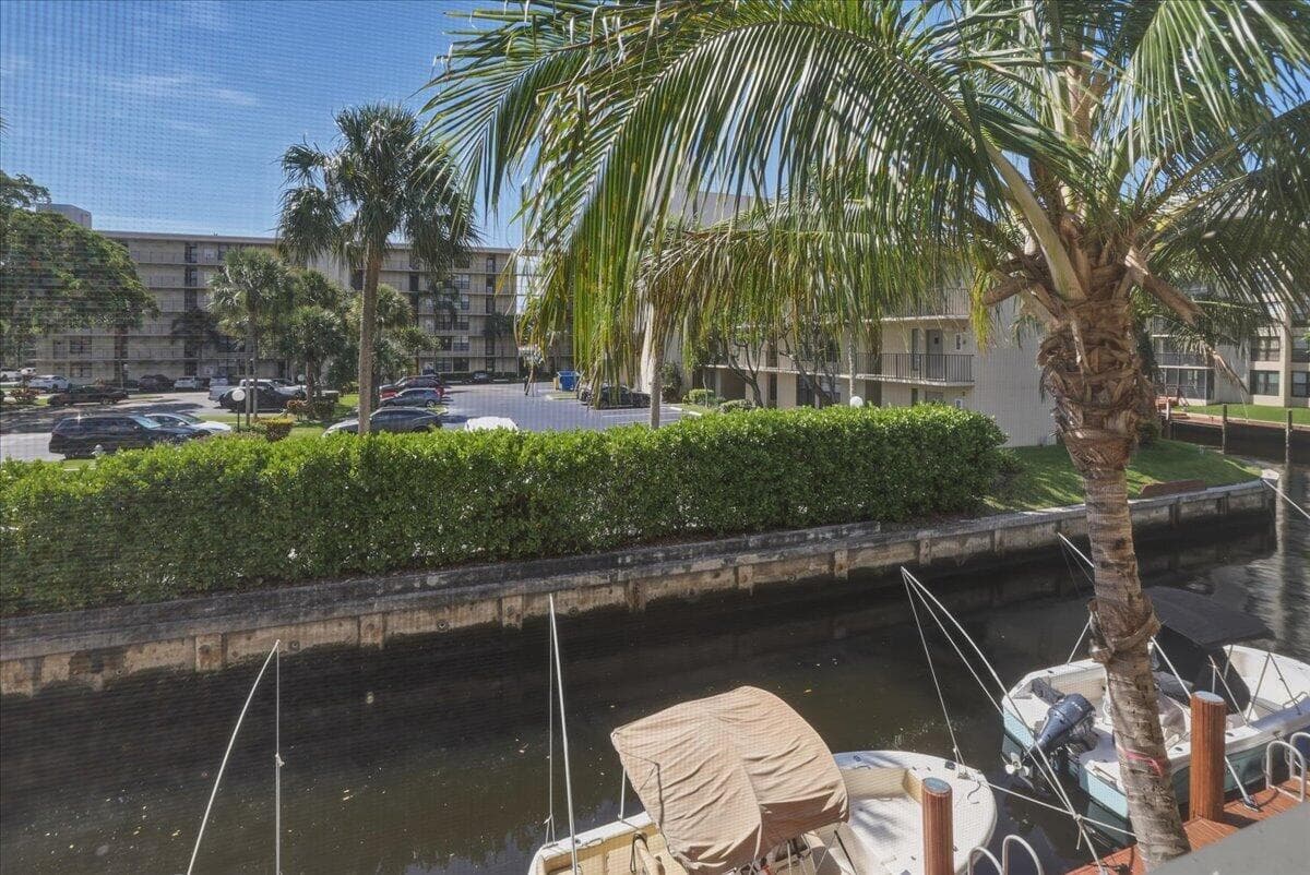 16 Royal Palm Way 205, Boca Raton, FL 33432 — photo 27 of 49