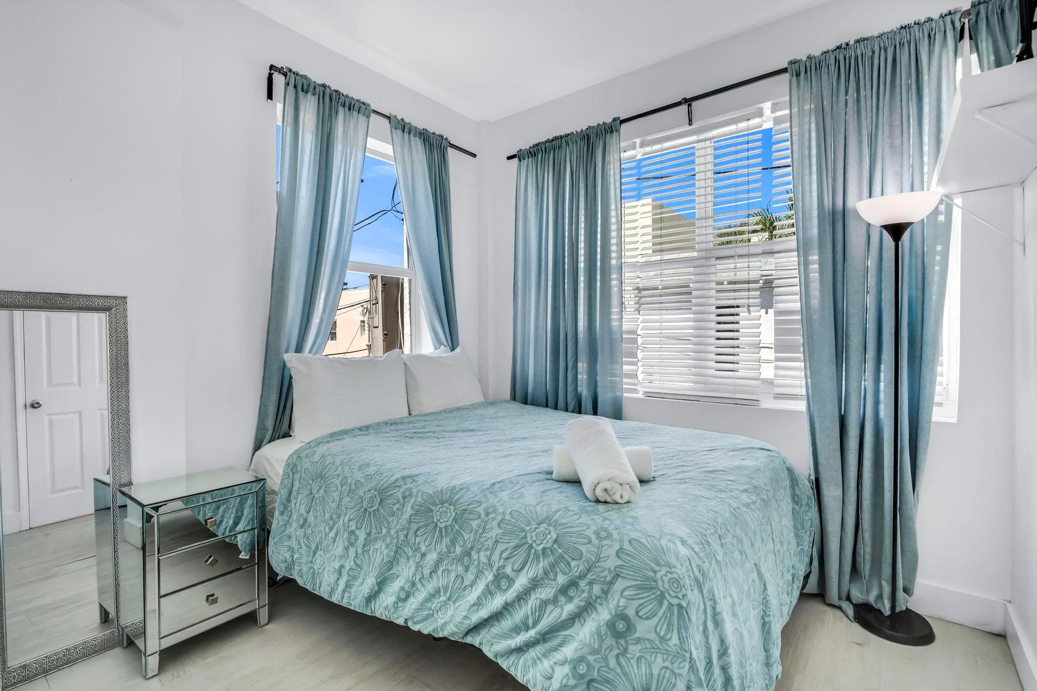 1342 Drexel Avenue 206, Miami Beach, FL 33139 — photo 13 of 32
