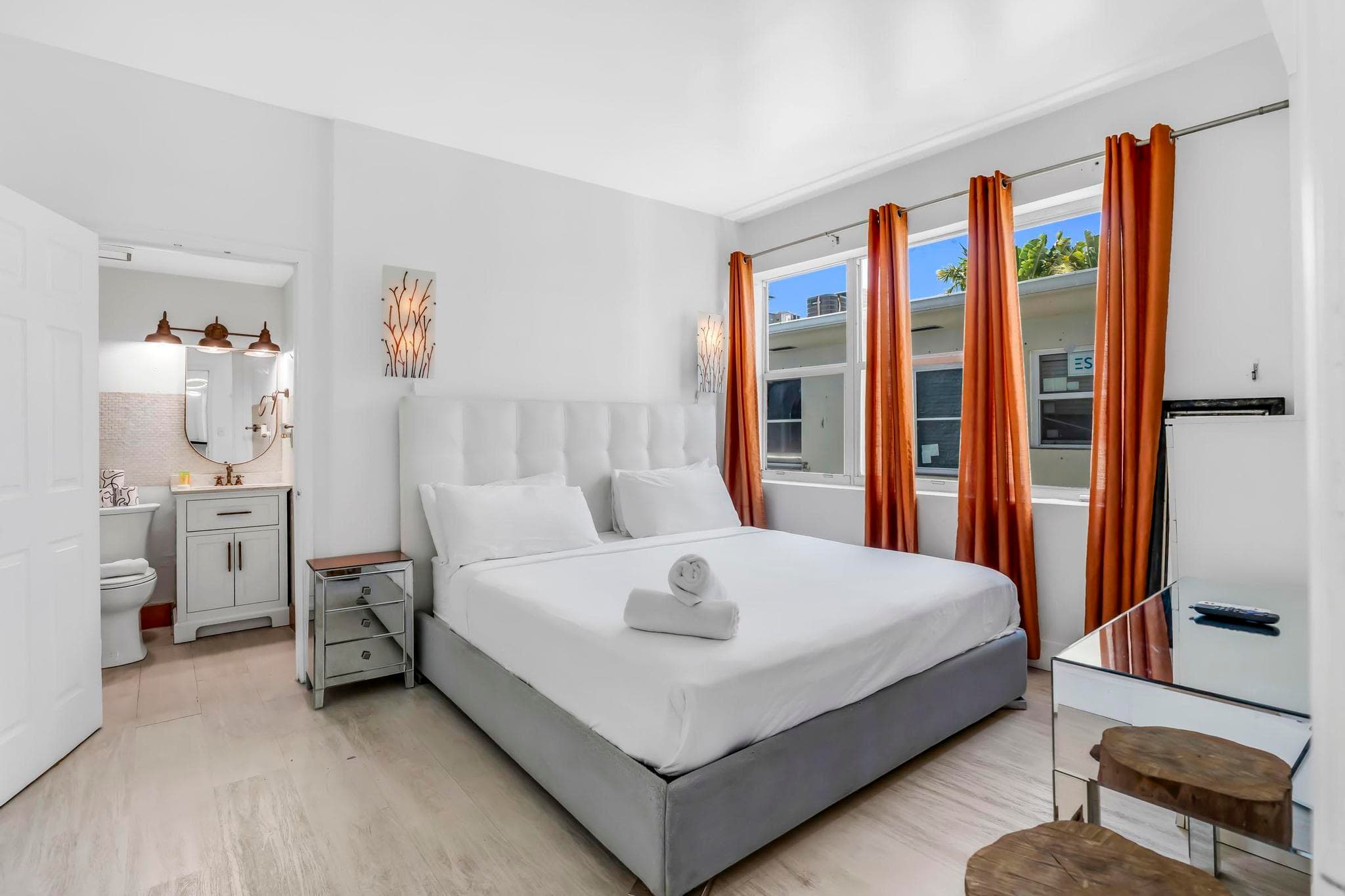 1342 Drexel Avenue 206, Miami Beach, FL 33139 — photo 17 of 32