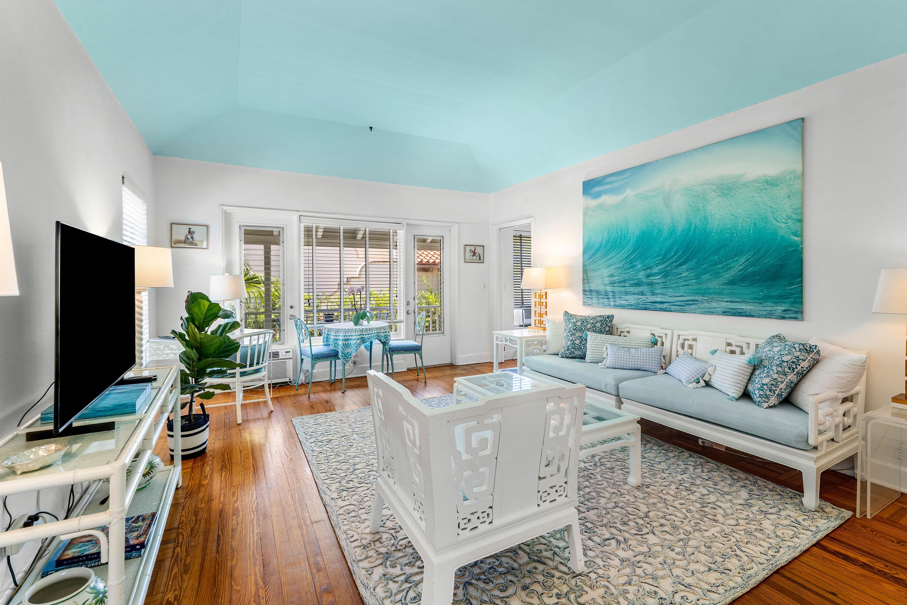 424 Chilean Avenue 4, Palm Beach, FL 33480 — photo