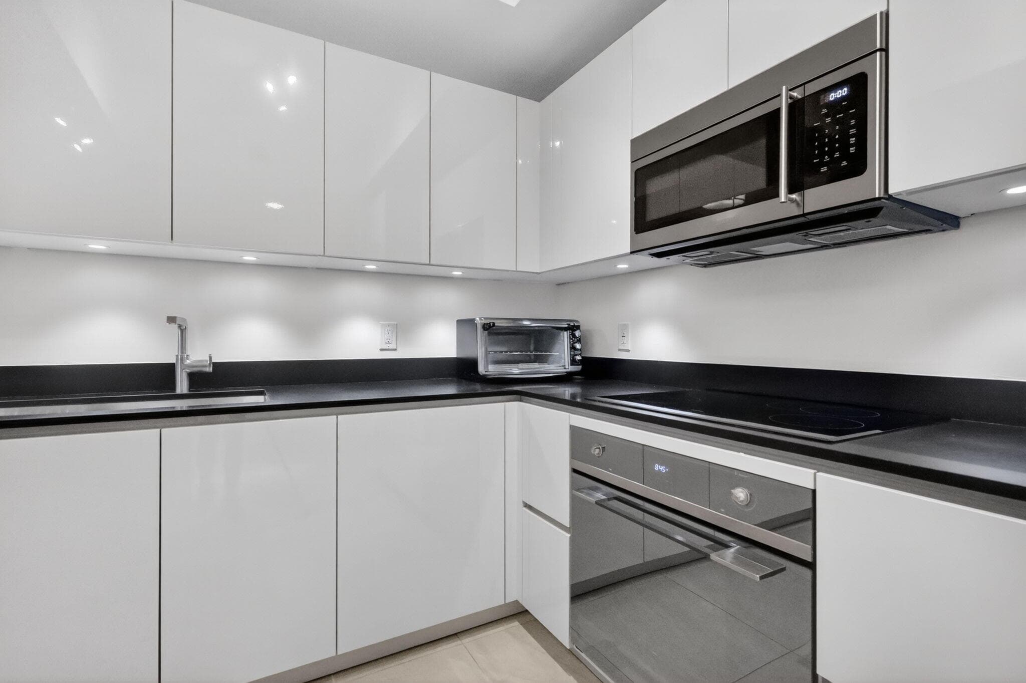 1010 Brickell Avenue 1607, Miami, FL 33131 — photo 7 of 53