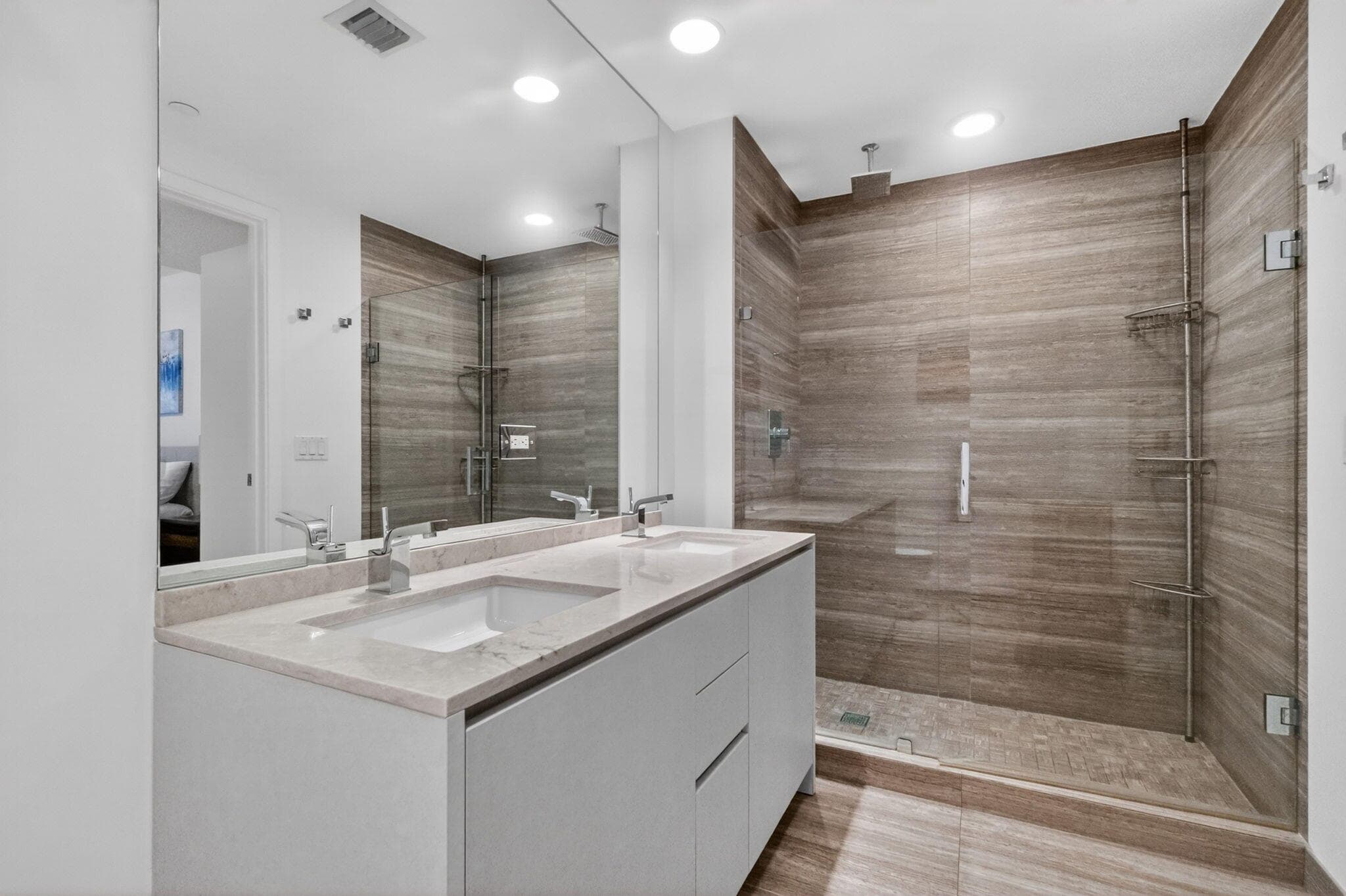 1010 Brickell Avenue 1607, Miami, FL 33131 — photo 17 of 53
