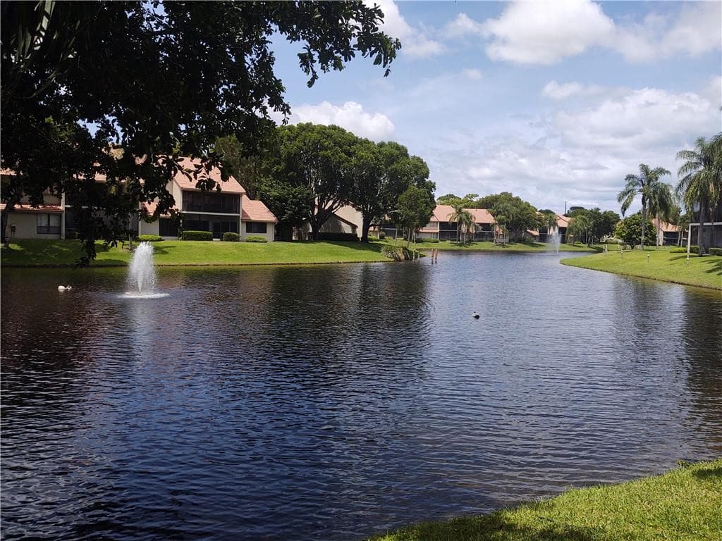 5801 Coach House Circle B, Boca Raton, FL 33486 — photo 28 of 39