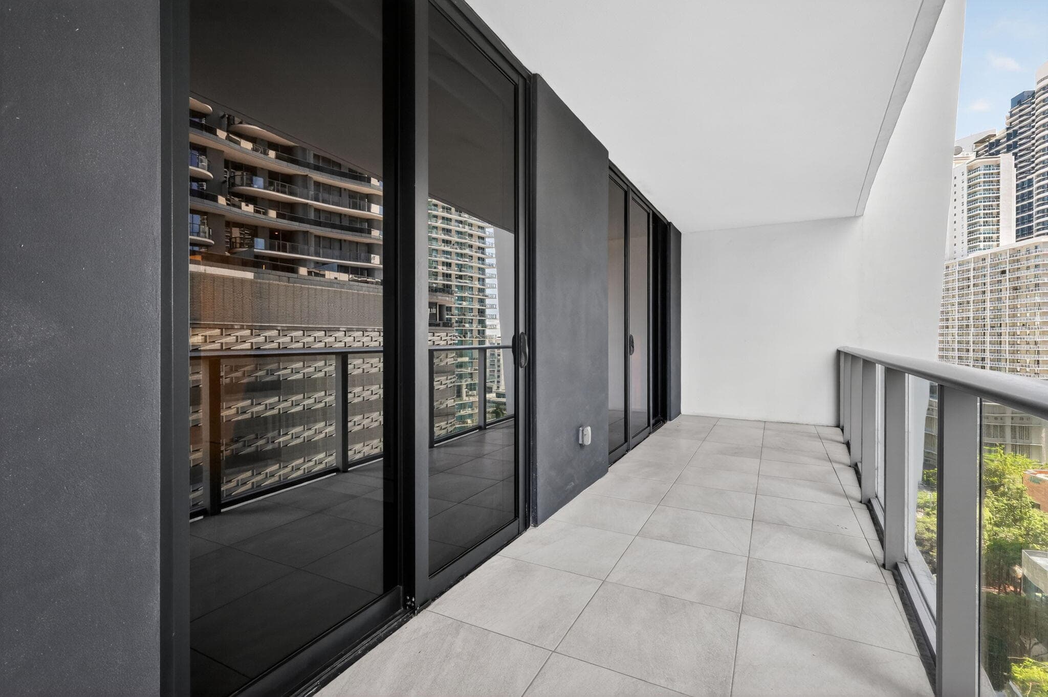 1010 Brickell Avenue 1607, Miami, FL 33131 — photo 30 of 53