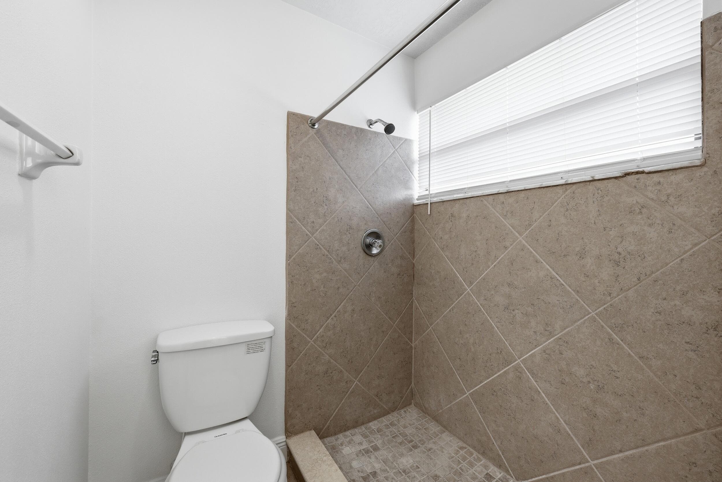301 Lakewood Drive 8a, Jupiter, FL 33458 — photo 17 of 21