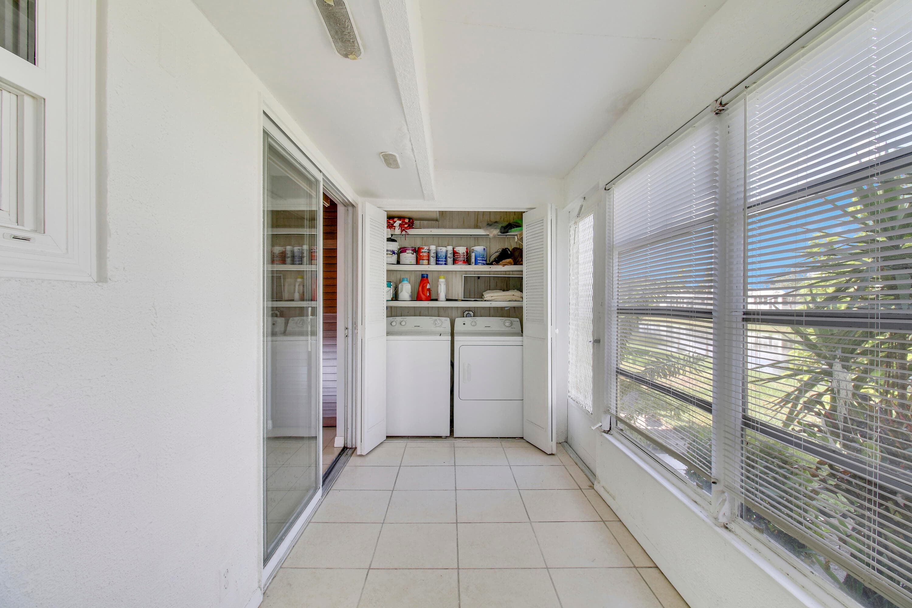 175 Valencia H, Delray Beach, FL 33446 — photo 14 of 19