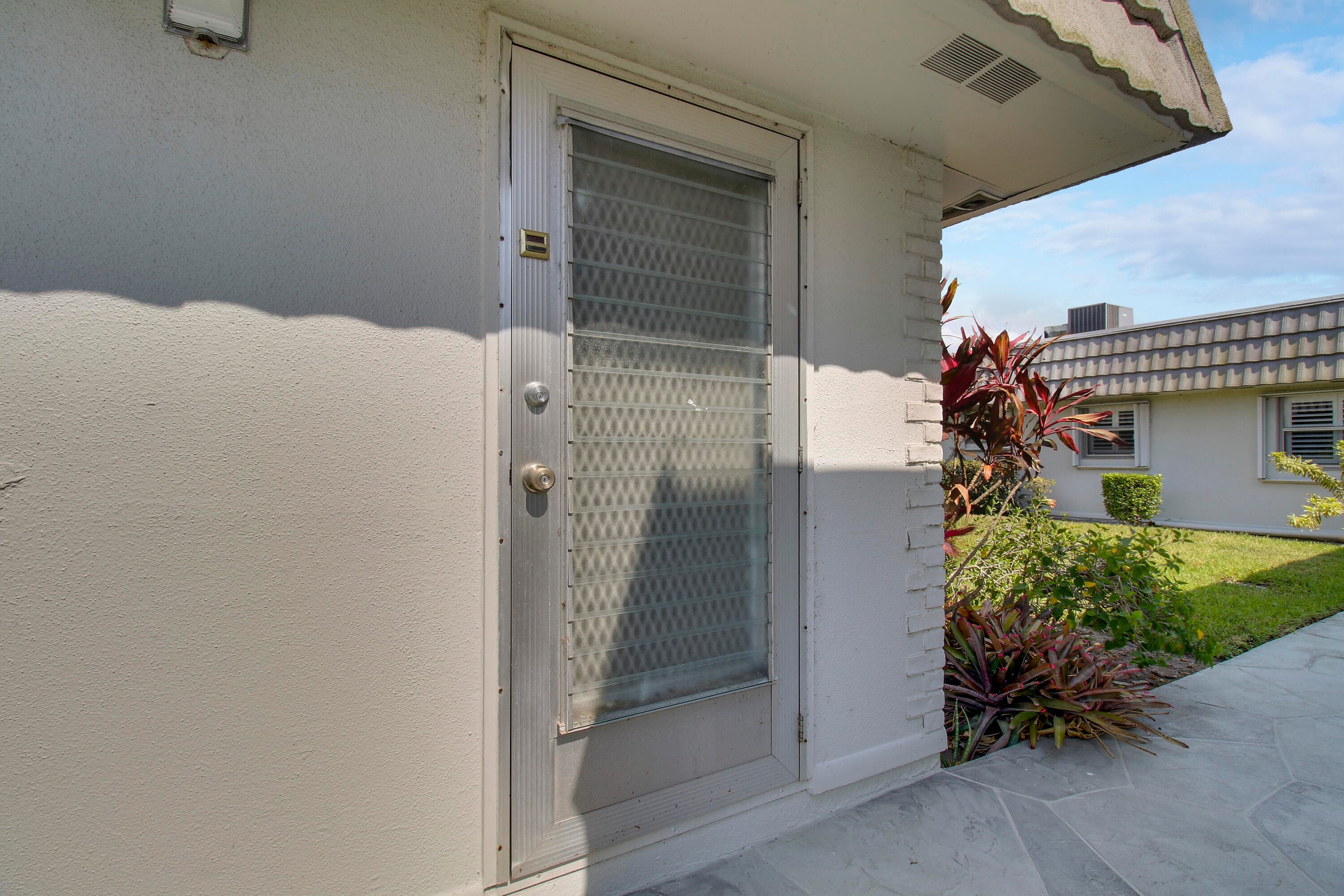 175 Valencia H, Delray Beach, FL 33446 — photo 16 of 19