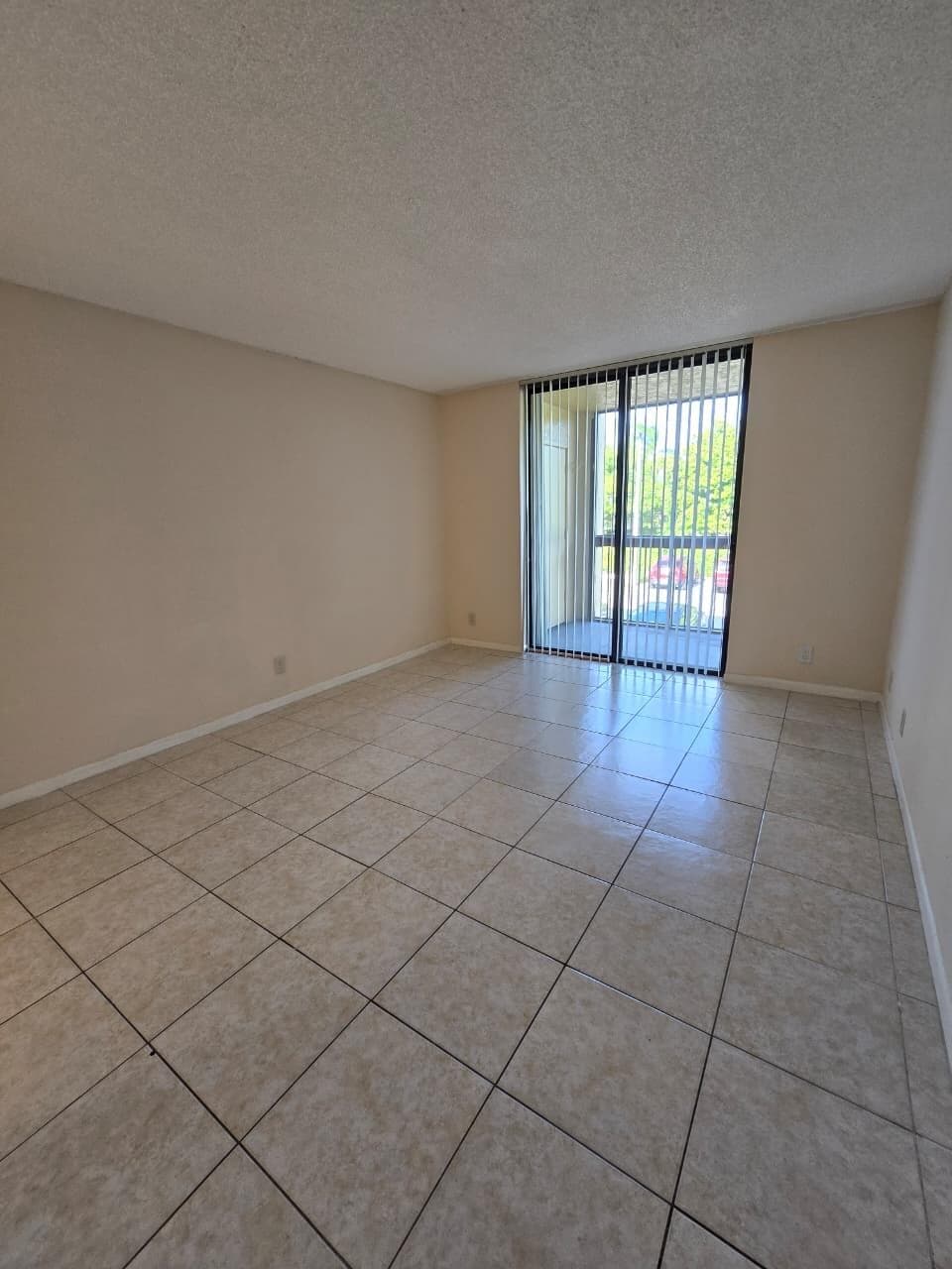 737 SE 1st Way 208, Deerfield Beach, FL 33441 — photo 2 of 11