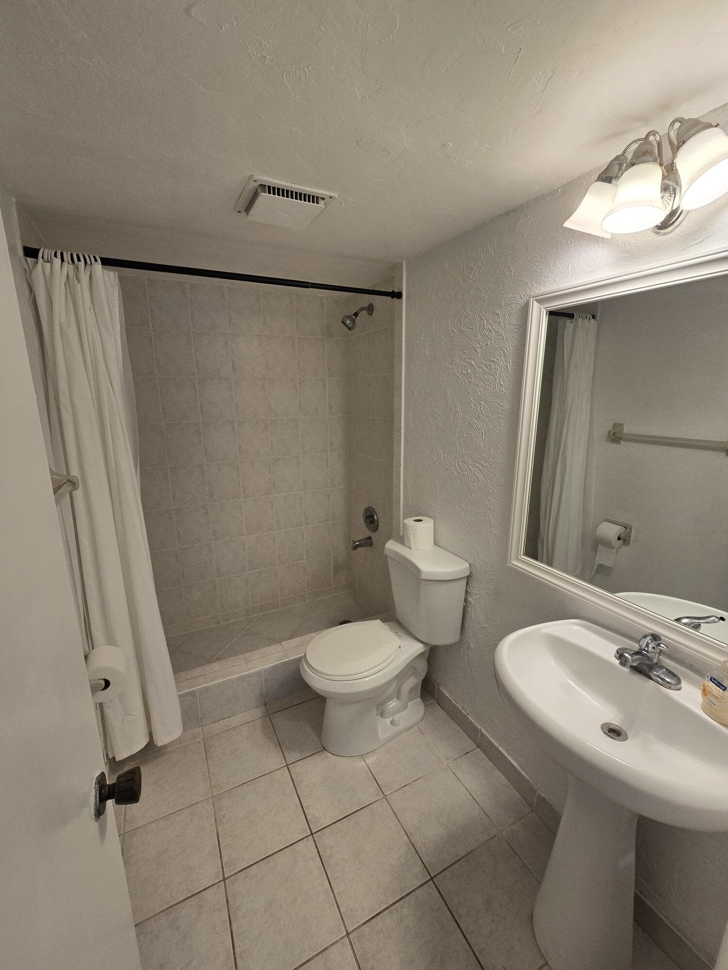 737 SE 1st Way 208, Deerfield Beach, FL 33441 — photo 9 of 11