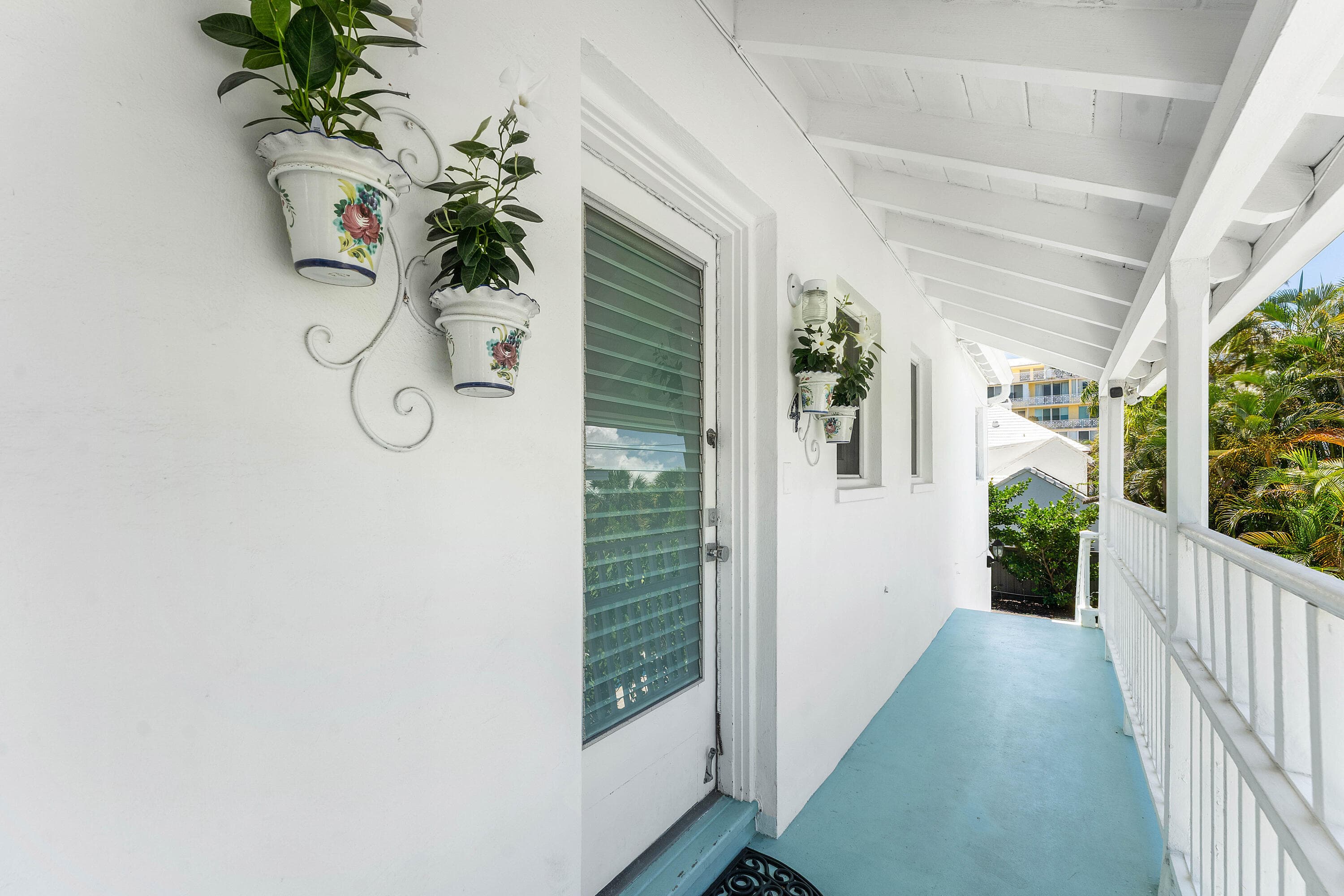 424 Chilean Avenue 4, Palm Beach, FL 33480 — photo 9 of 13