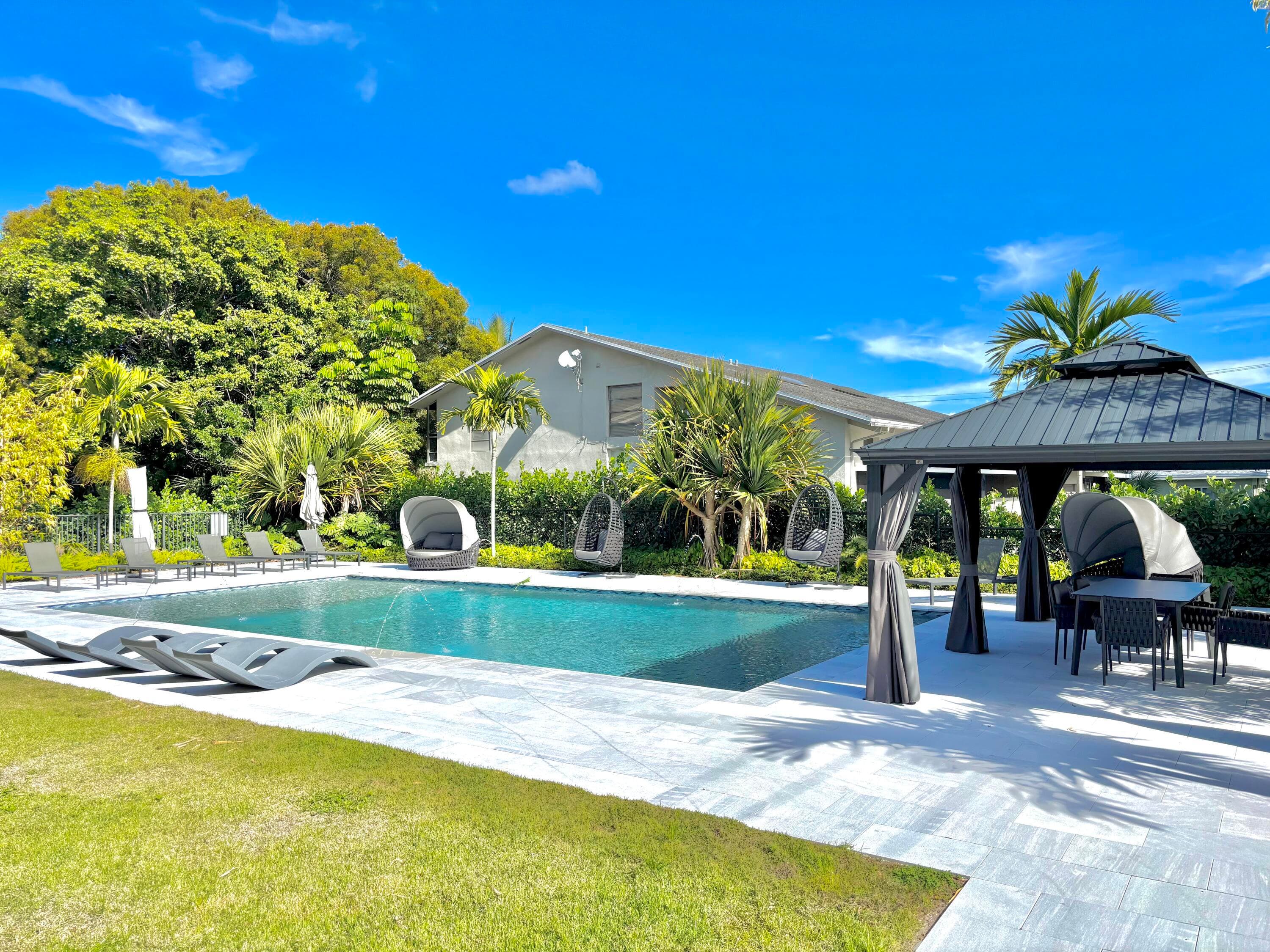 660 Coventry Street 6, Boca Raton, FL 33487 — photo 1 of 21