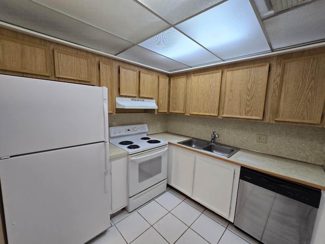 737 SE 1st Way 208, Deerfield Beach, FL 33441 — photo 4 of 11