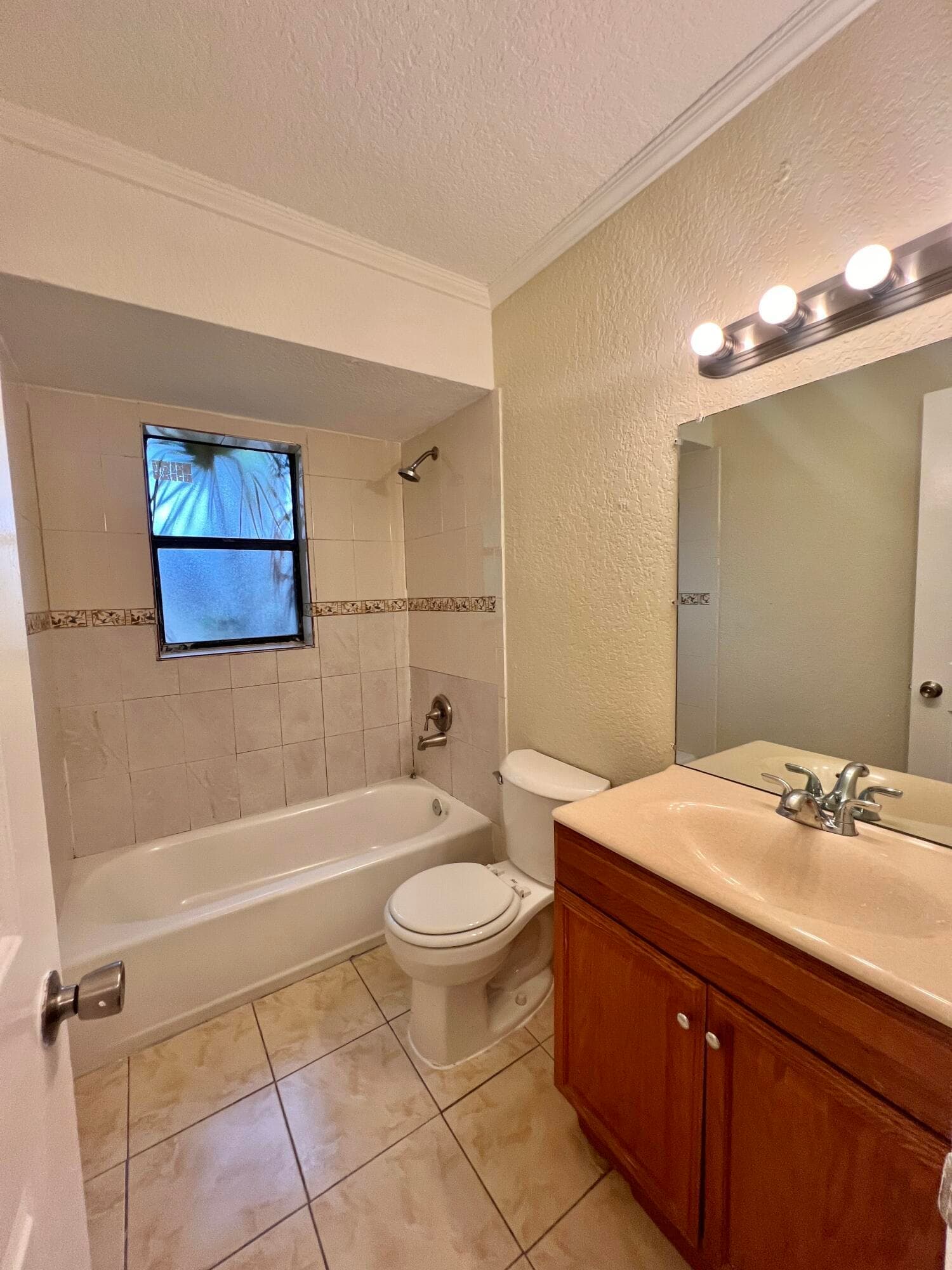 423 Glenwood Drive, West Palm Beach, FL 33415 — photo 12 of 24