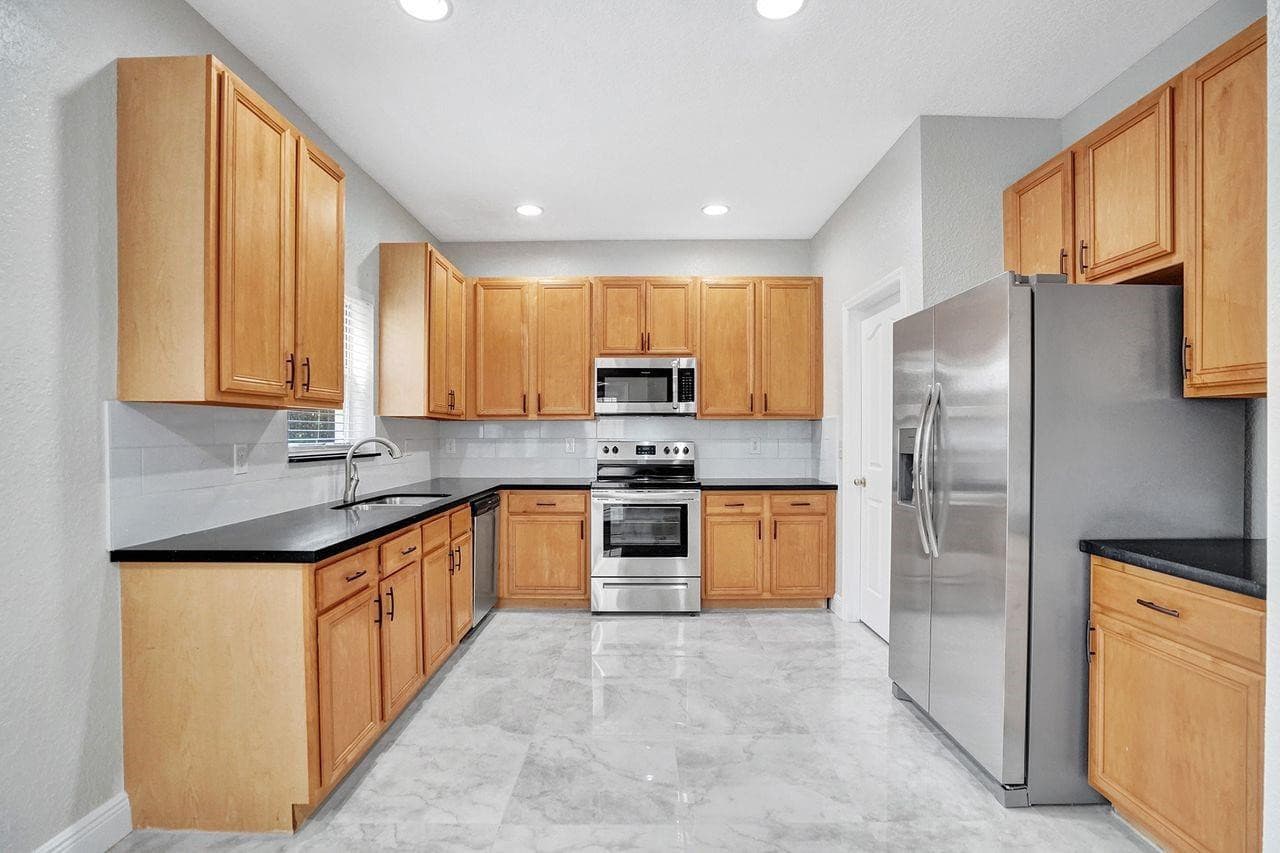 12645 NW 8th Court, Coral Springs, FL 33071 — photo 9 of 38