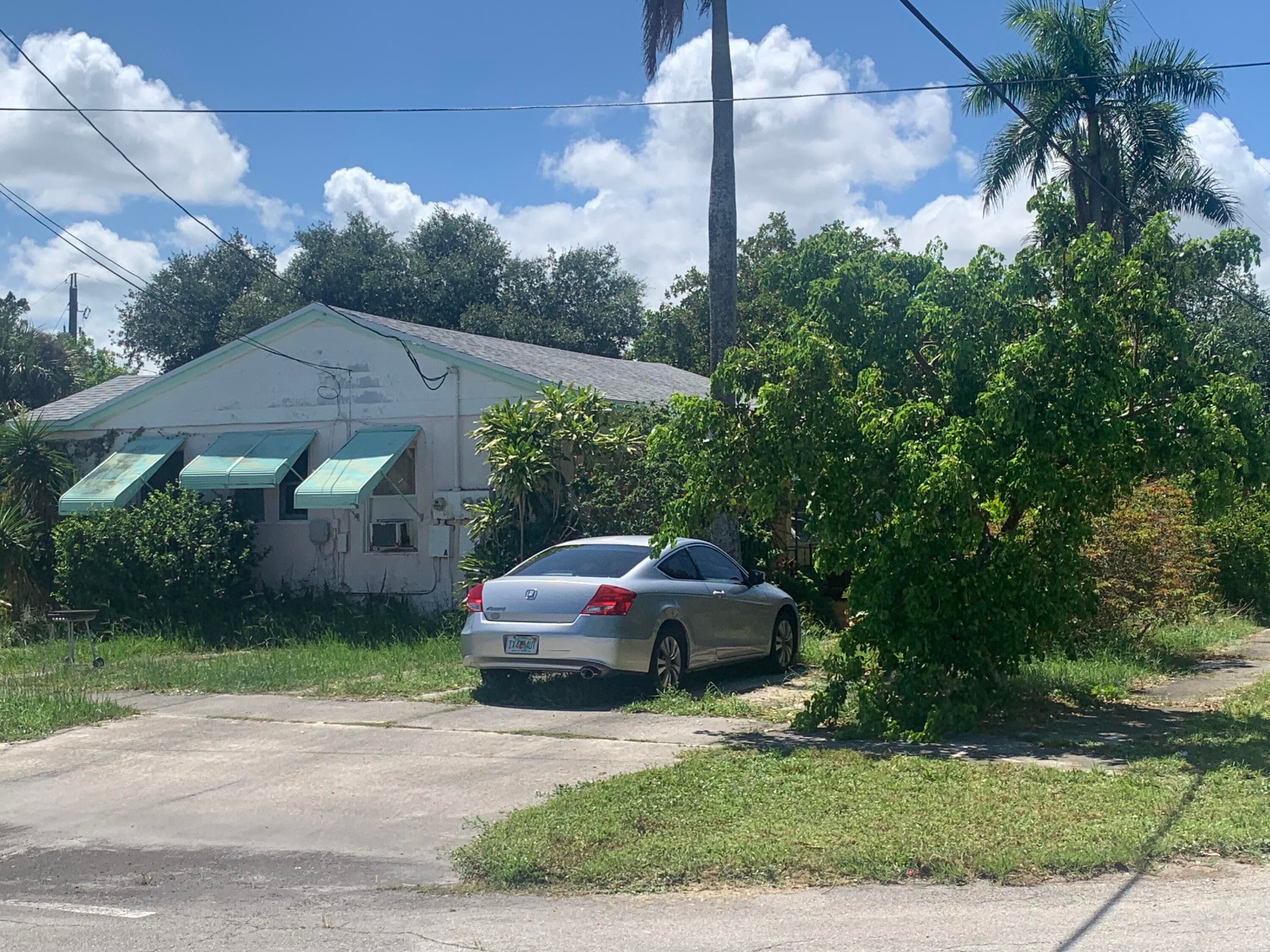 400 W Perry Street A,b,c,d, Lantana, FL 33462 — photo 13 of 26