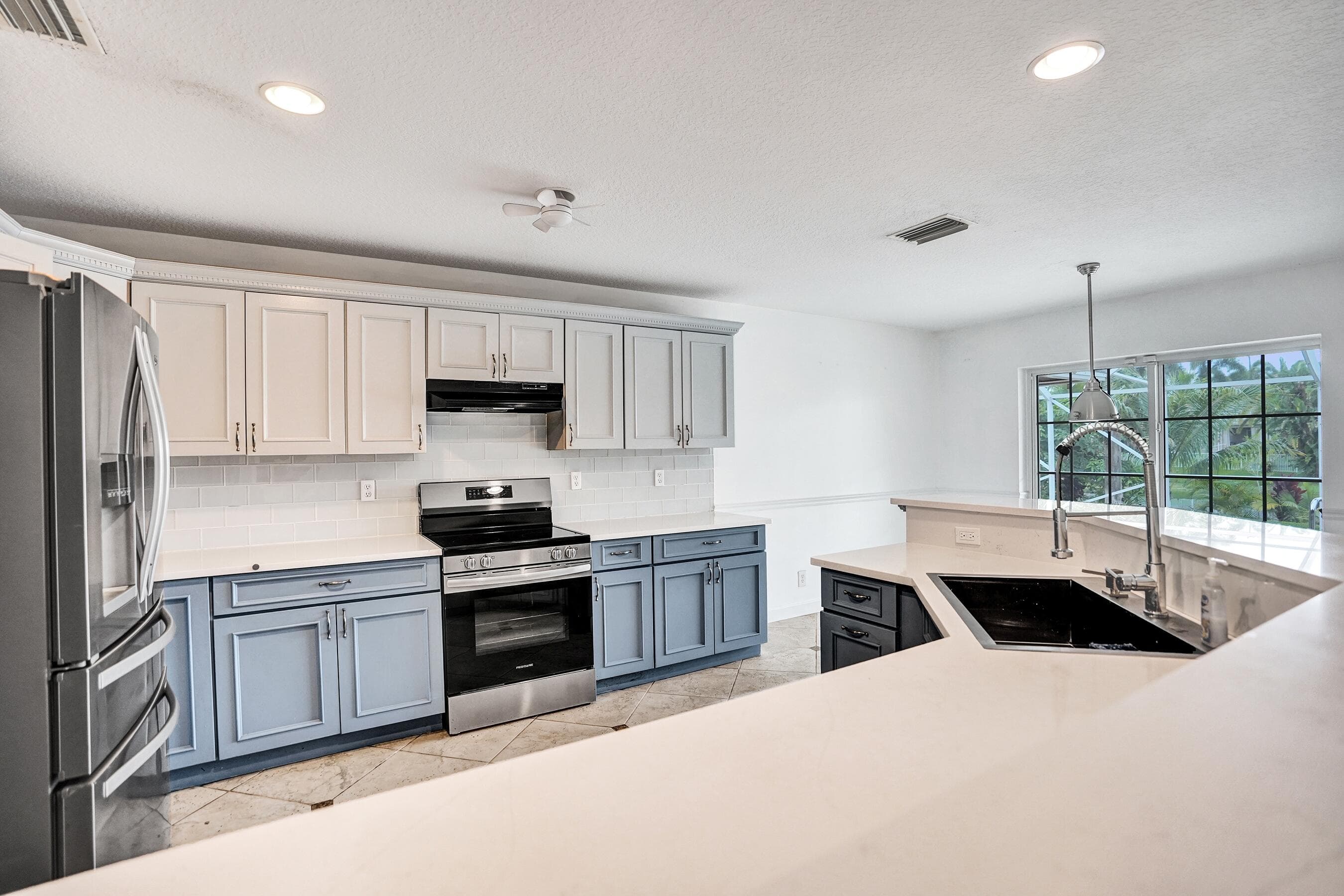 9352 Cascade Court, Boynton Beach, FL 33437 — photo 7 of 60