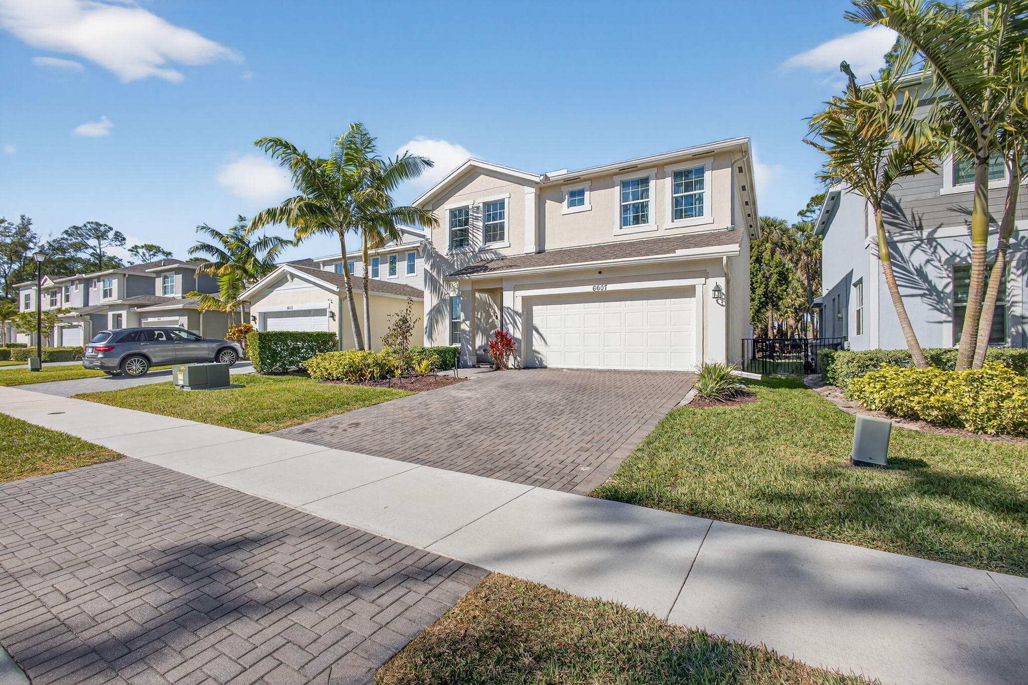 6607 Pointe Of Woods Drive, West Palm Beach, FL 33415 — photo 1 of 38