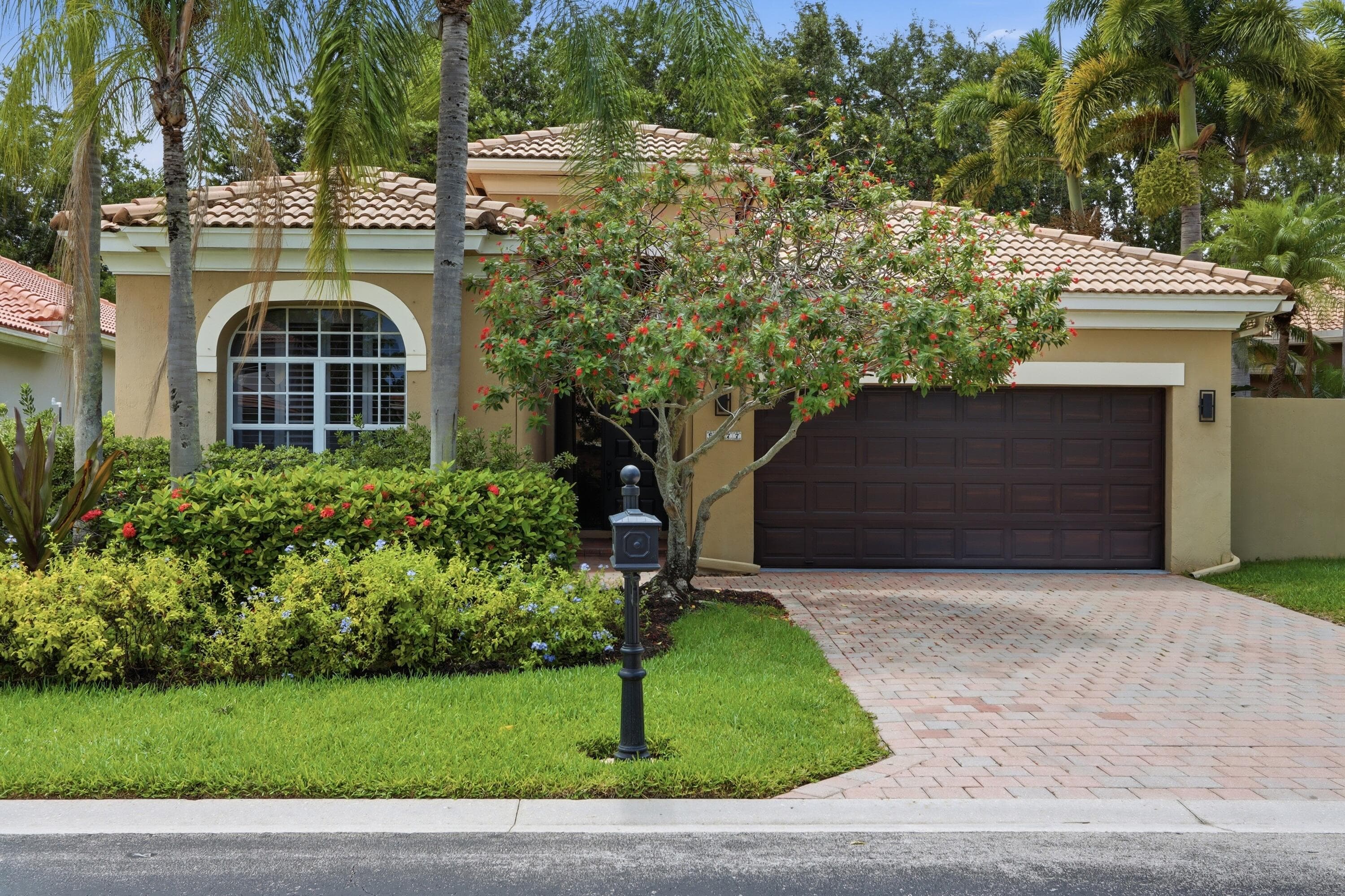5677 Via De La Plata Circle, Delray Beach, FL 33484 — photo 1 of 23
