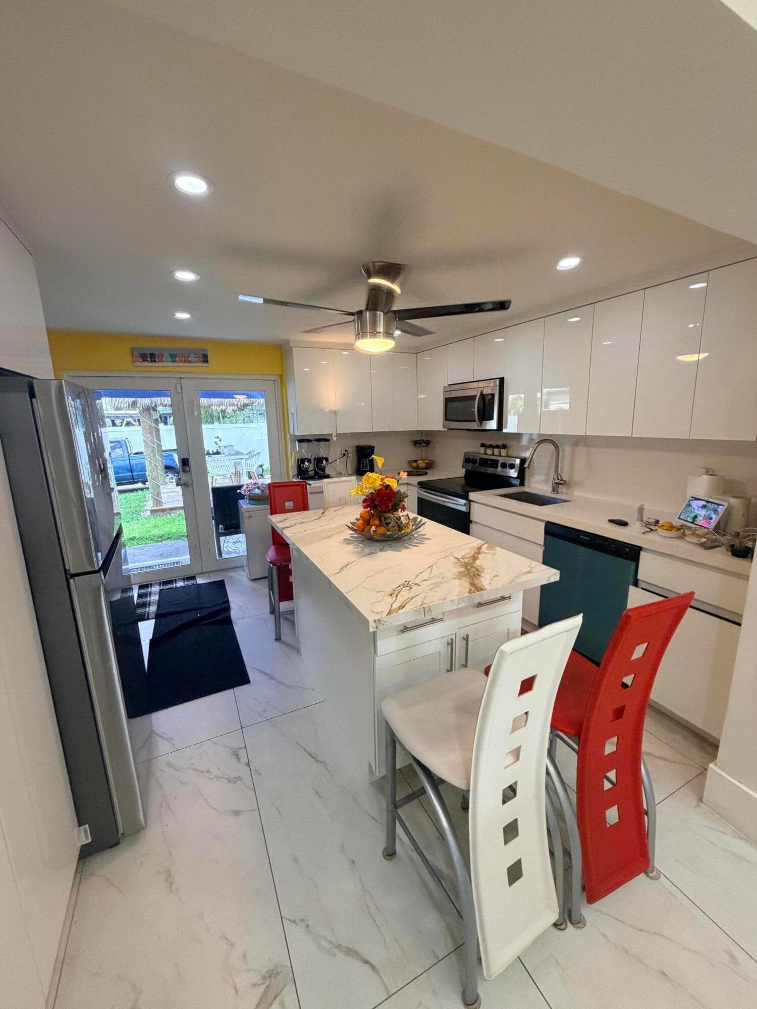 6645 Sheridan Street, Hollywood, FL 33024 — photo 7 of 19