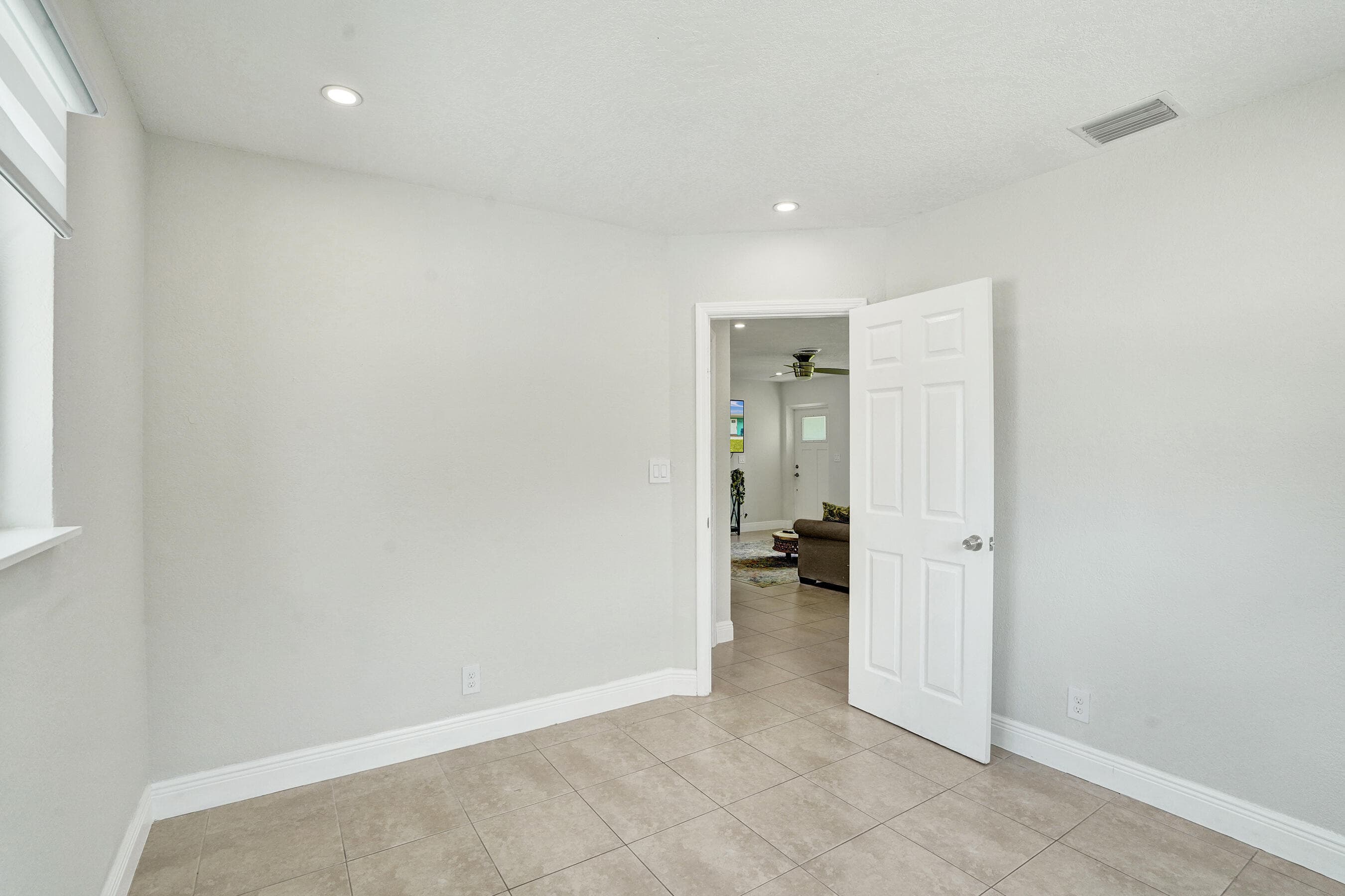 1218 SW 22nd Avenue, Delray Beach, FL 33445 — photo 28 of 38