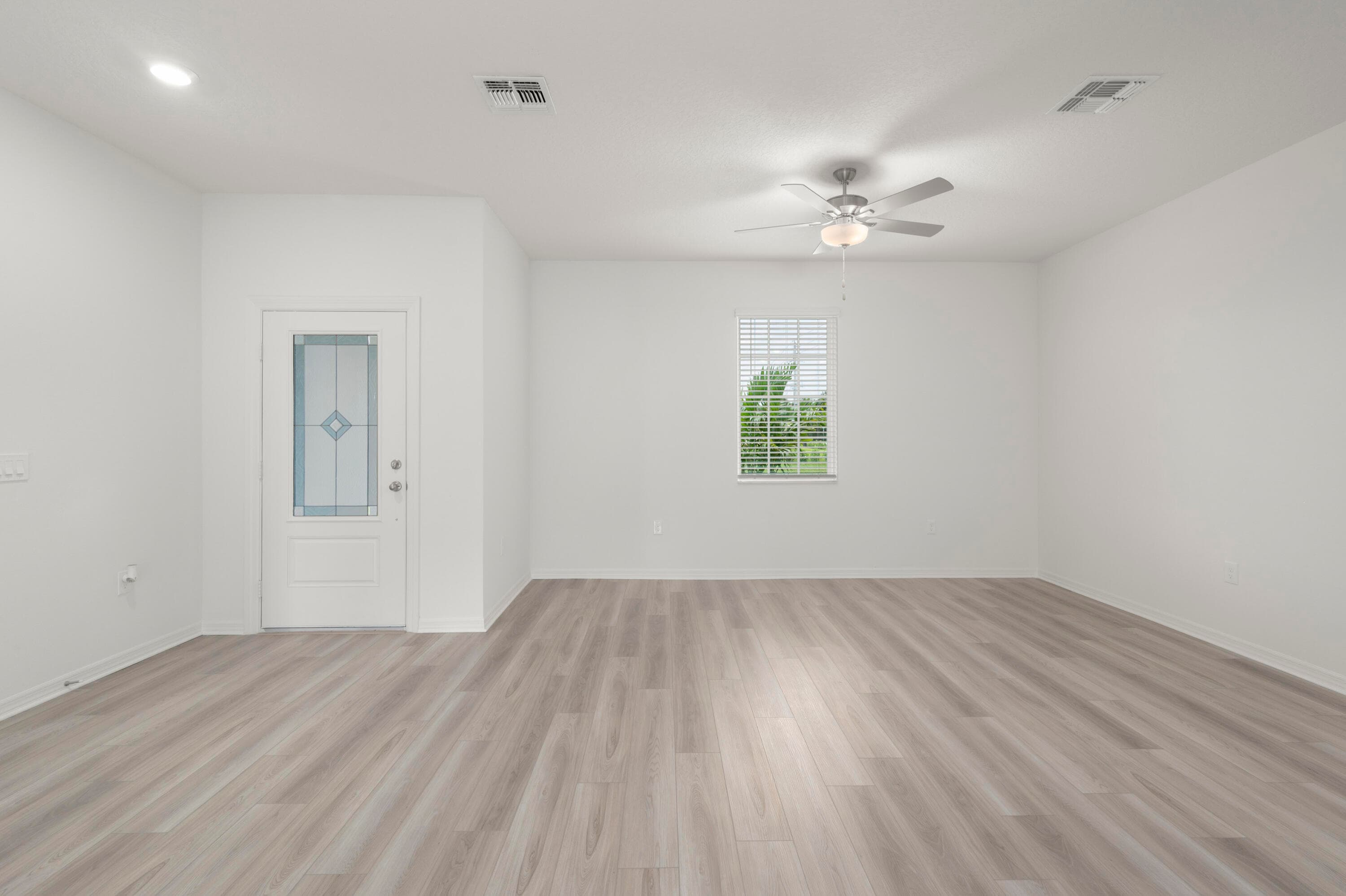 9375 103rd Avenue, Vero Beach, FL 32967 — photo 4 of 21