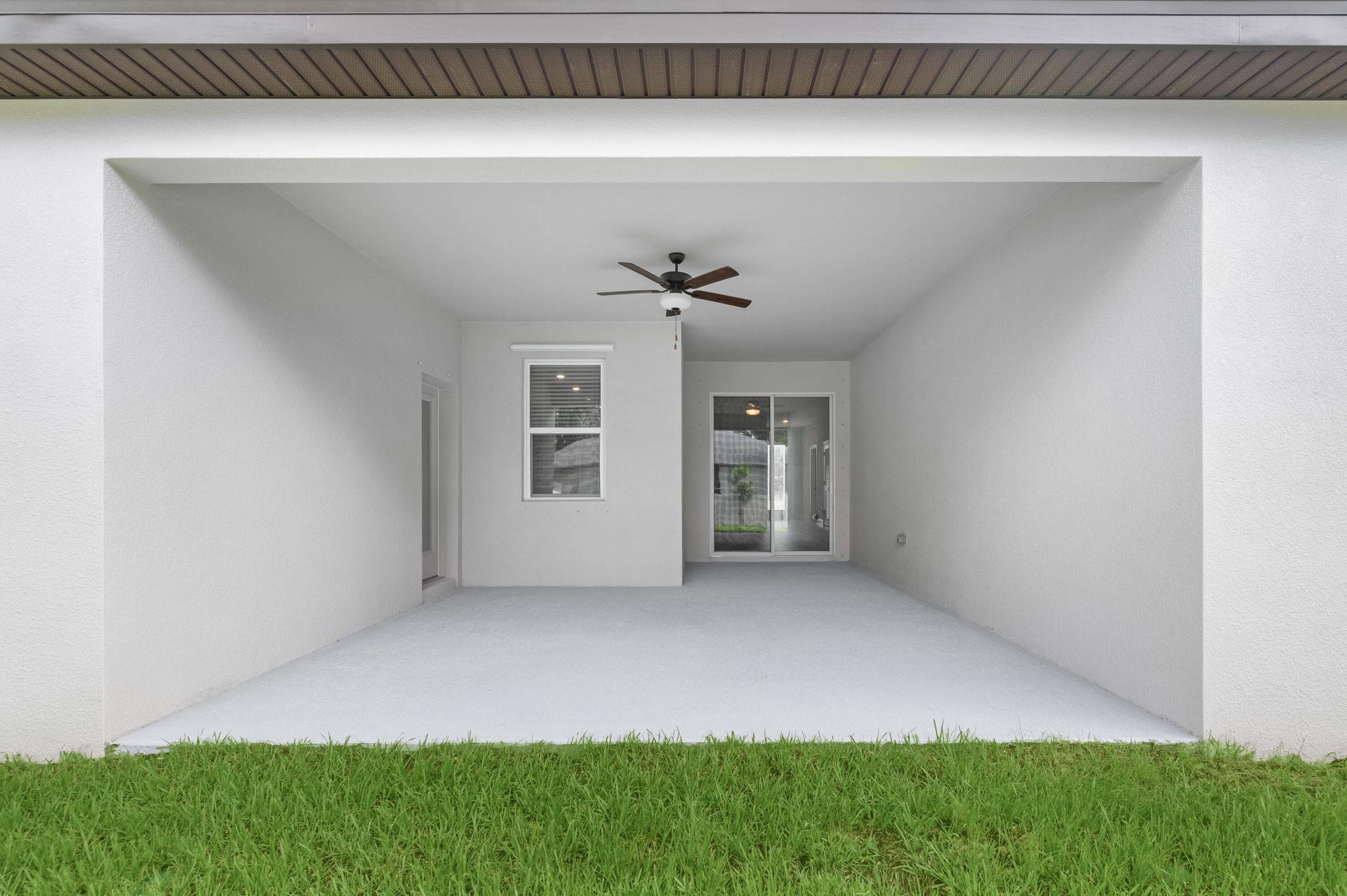 9345 101st Avenue, Vero Beach, FL 32967 — photo 2 of 31