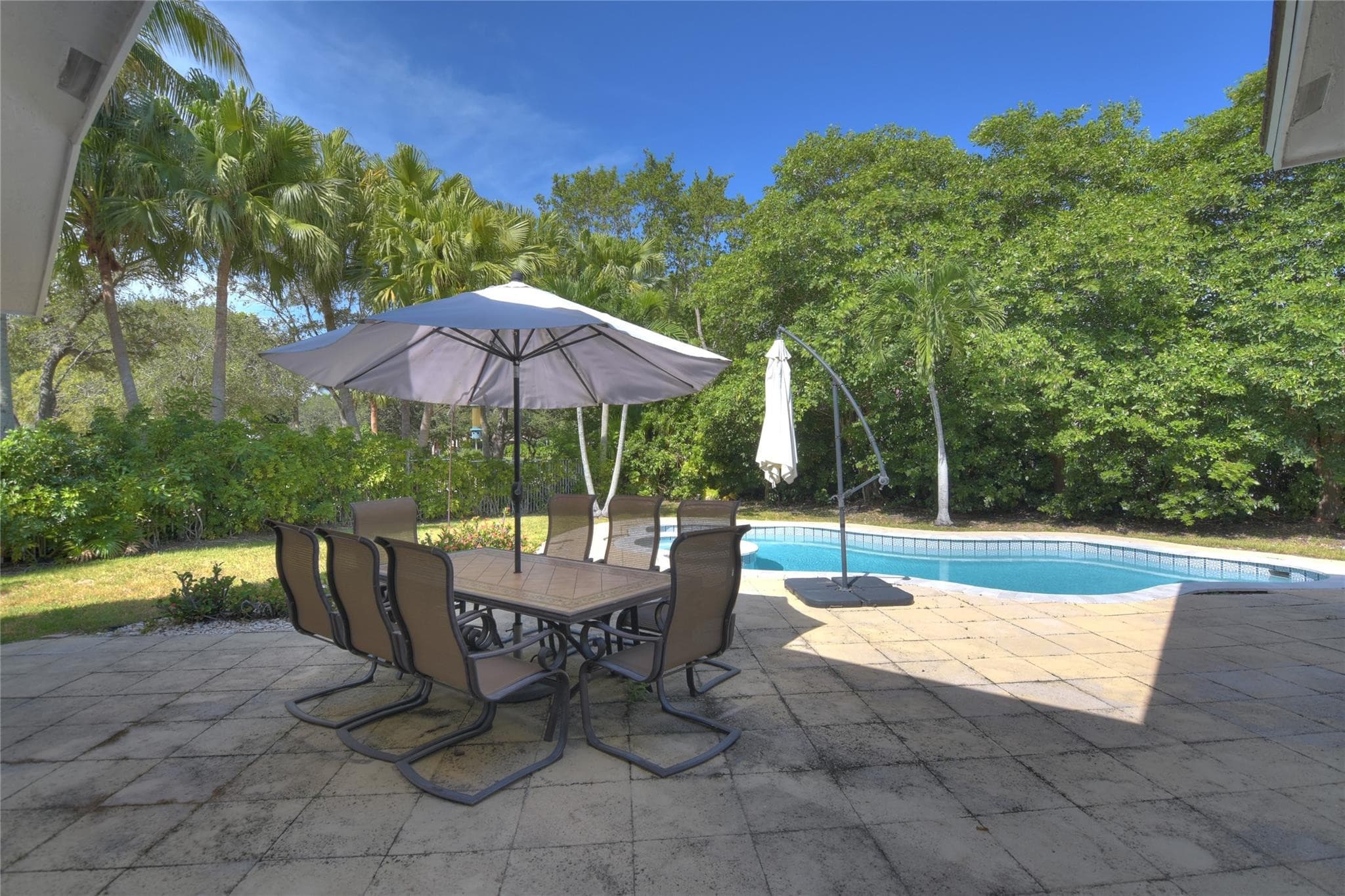 1125 Waterside Circle, Weston, FL 33327 — photo 10 of 59