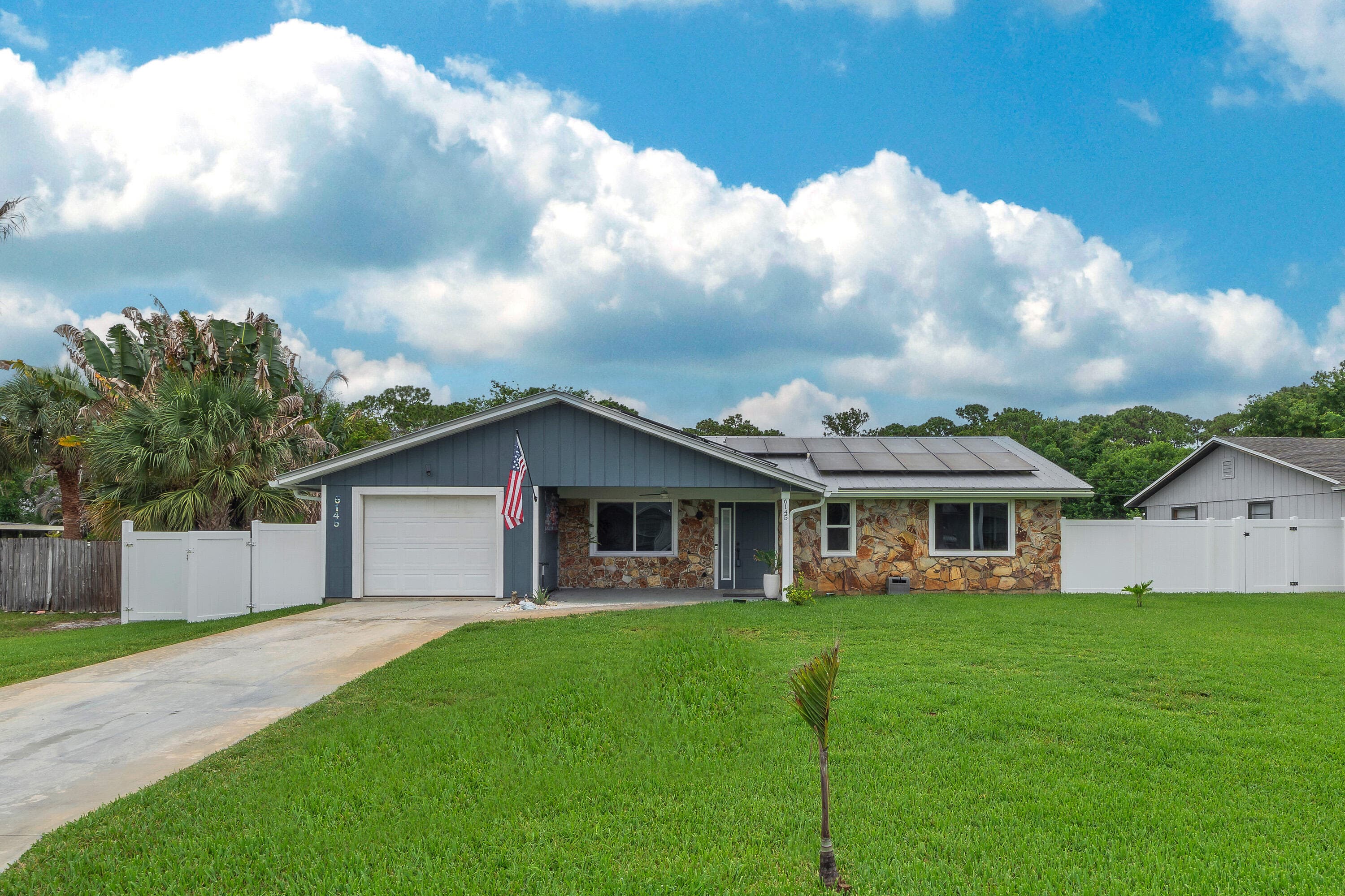 6145 SE Audubon Lane, Hobe Sound, FL 33455 — photo 9 of 40