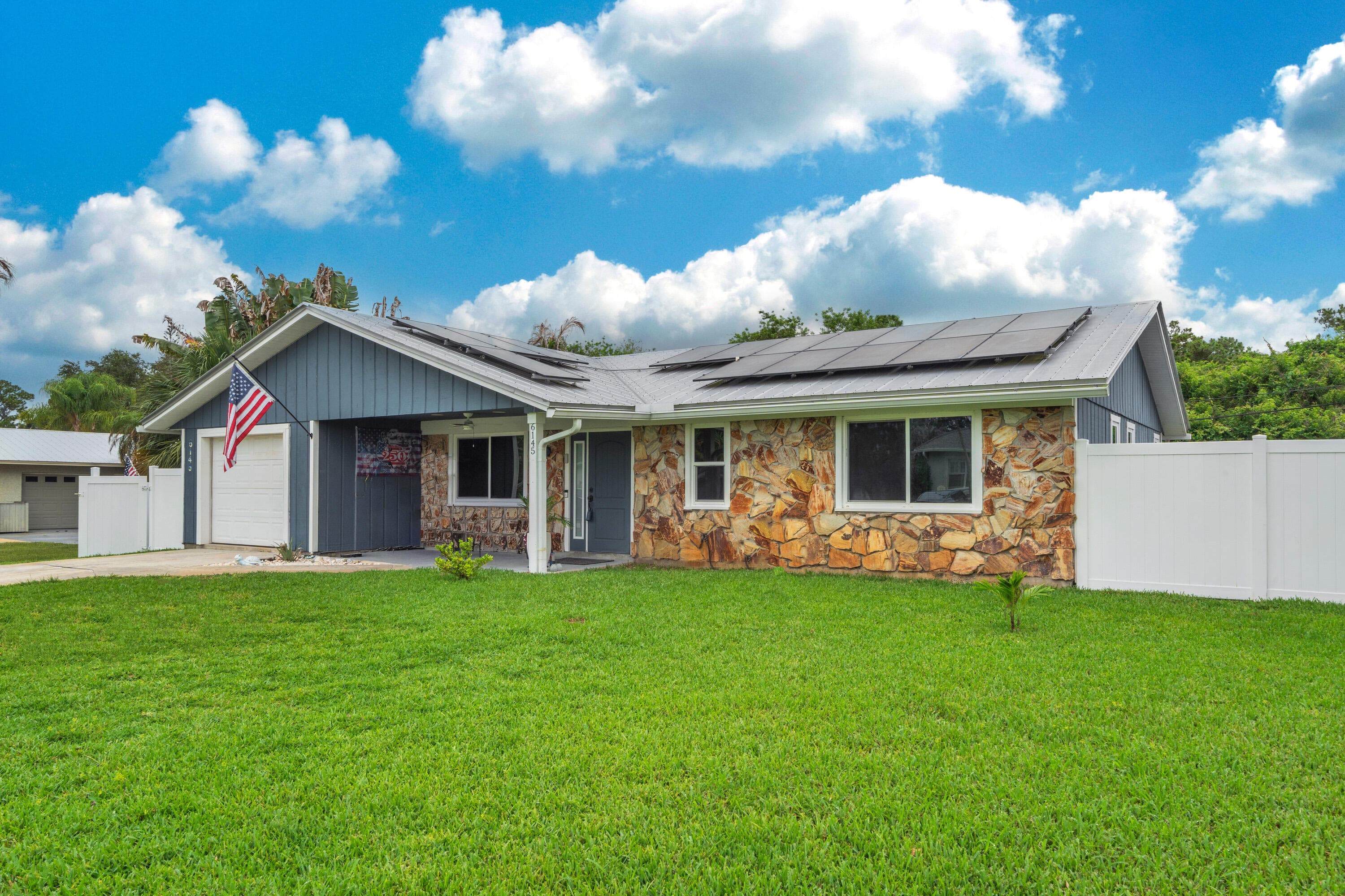 6145 SE Audubon Lane, Hobe Sound, FL 33455 — photo 14 of 40