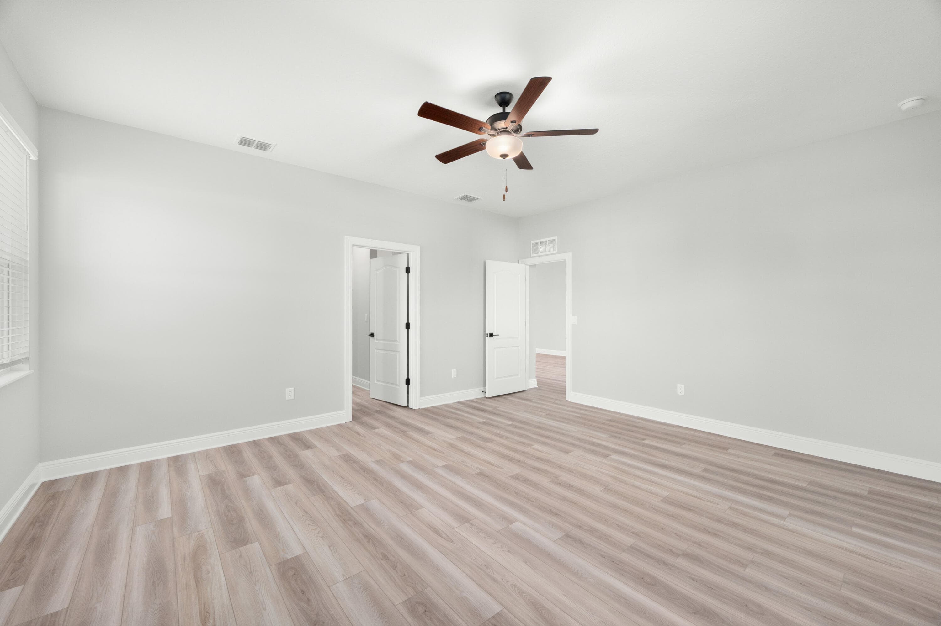 9335 101st Avenue, Vero Beach, FL 32967 — photo 10 of 28