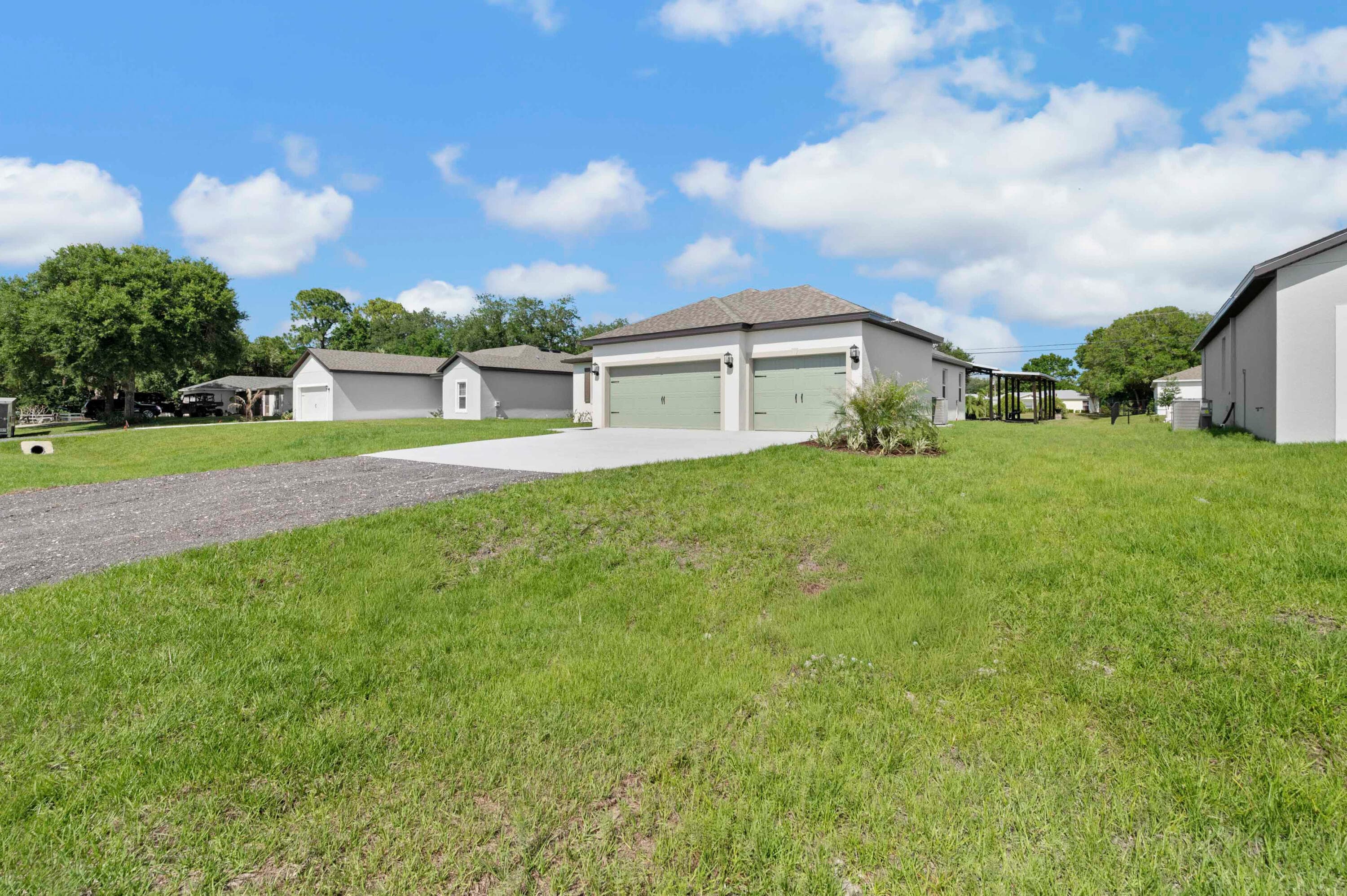 9335 101st Avenue, Vero Beach, FL 32967 — photo 3 of 28