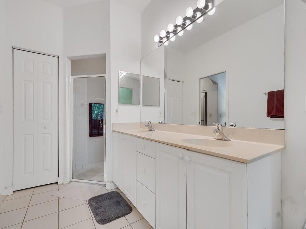 3830 Nags Head Place SW, Vero Beach, FL 32968 — photo 17 of 32