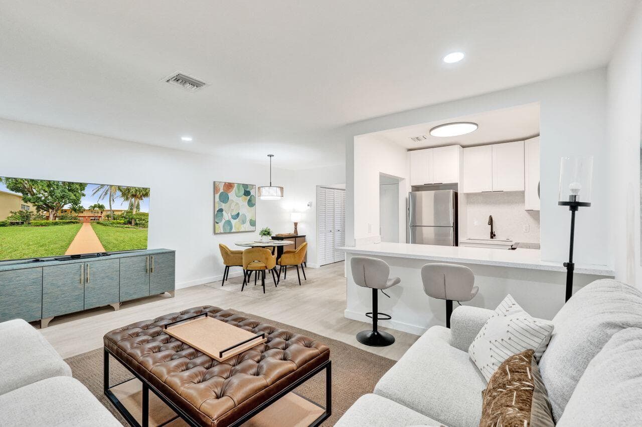 207 Salisbury I, West Palm Beach, FL 33417 — photo 4 of 43