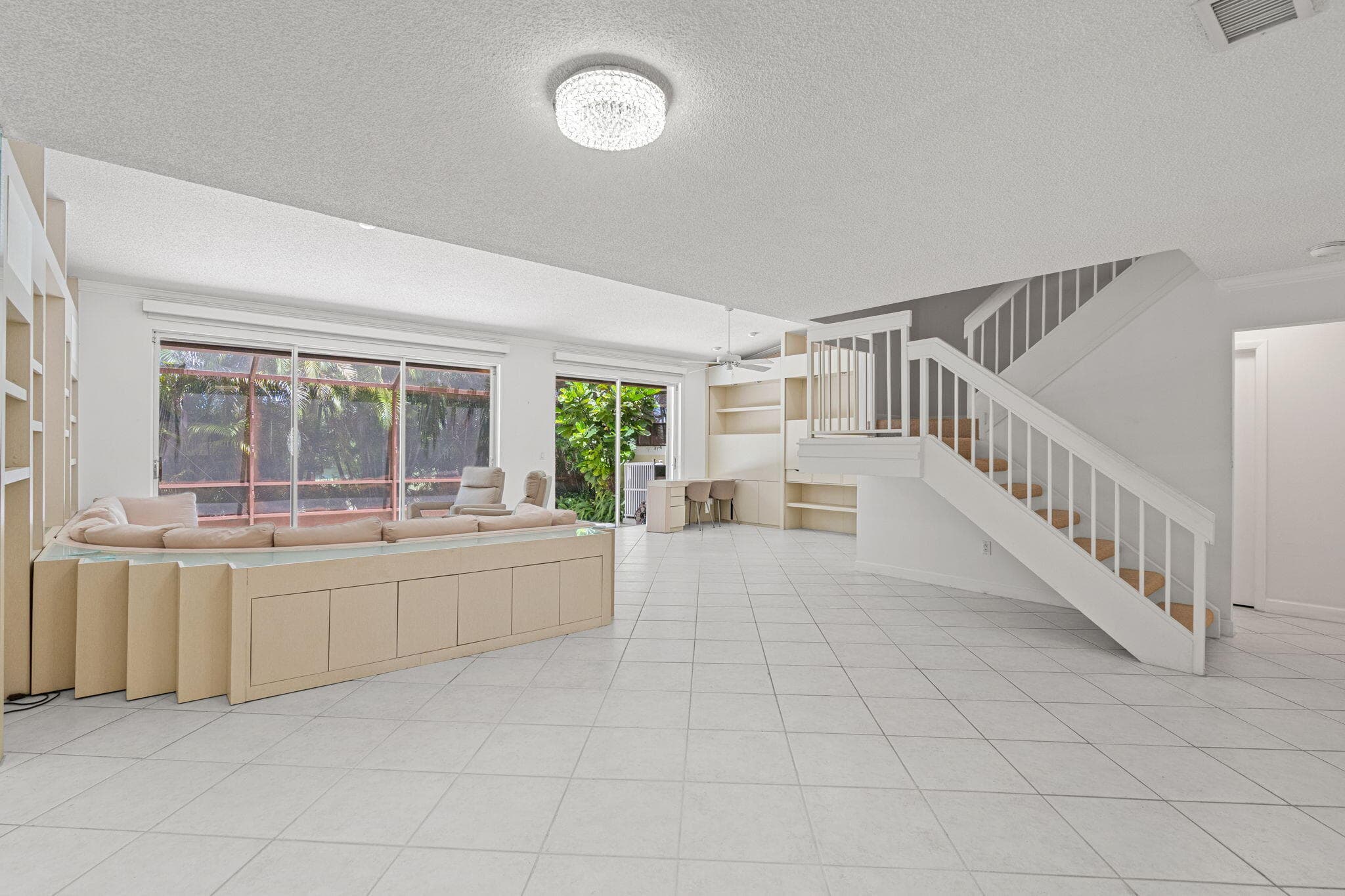 4825 NW 98th Place, Doral, FL 33178 — photo 9 of 71